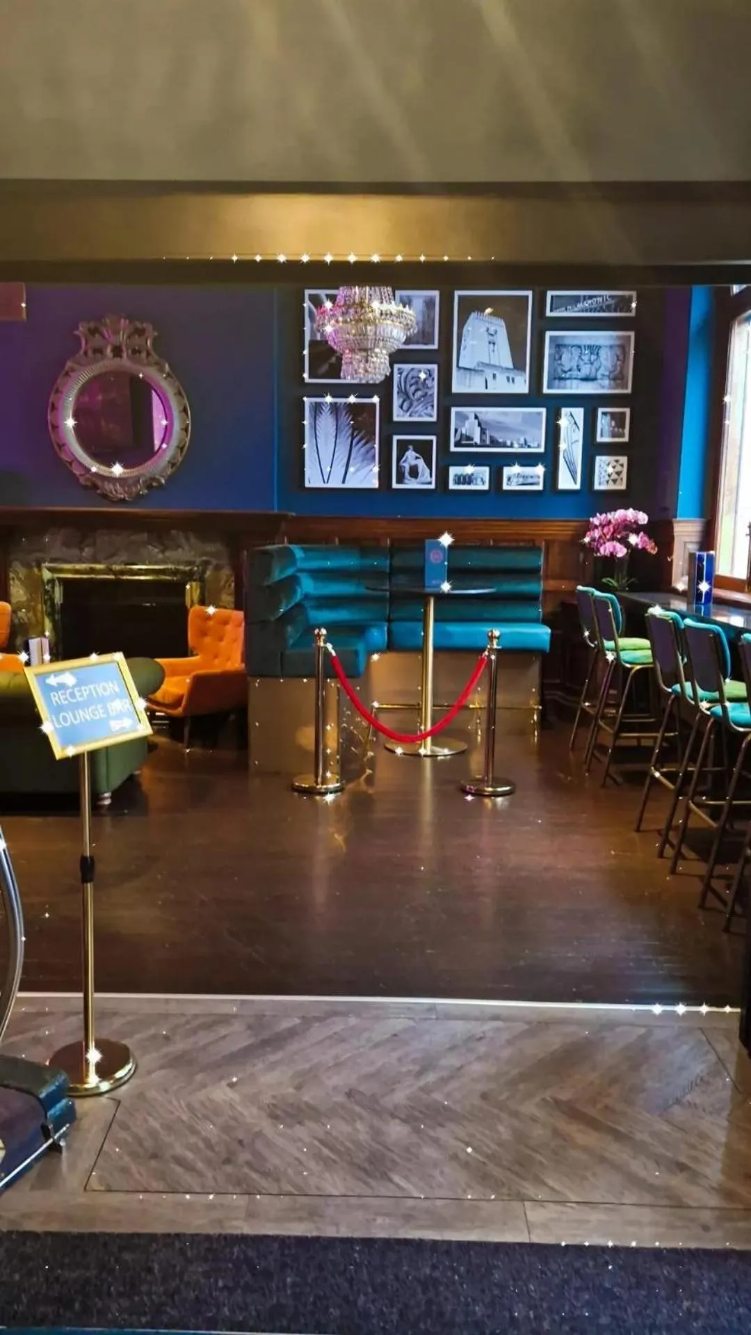 Lounge or bar in 62 Castle Street Hotel