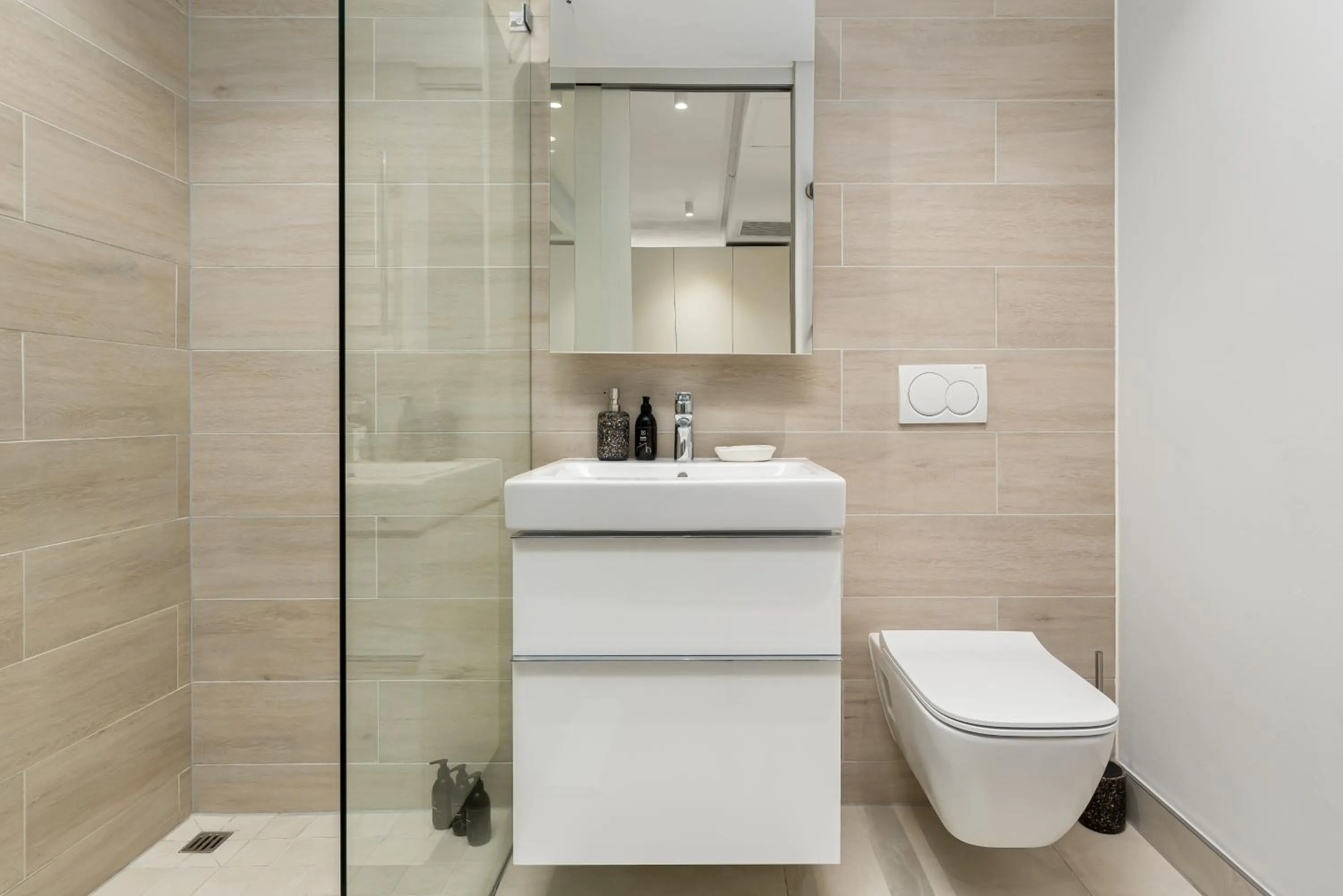 117 on Strand Luxury Apartments