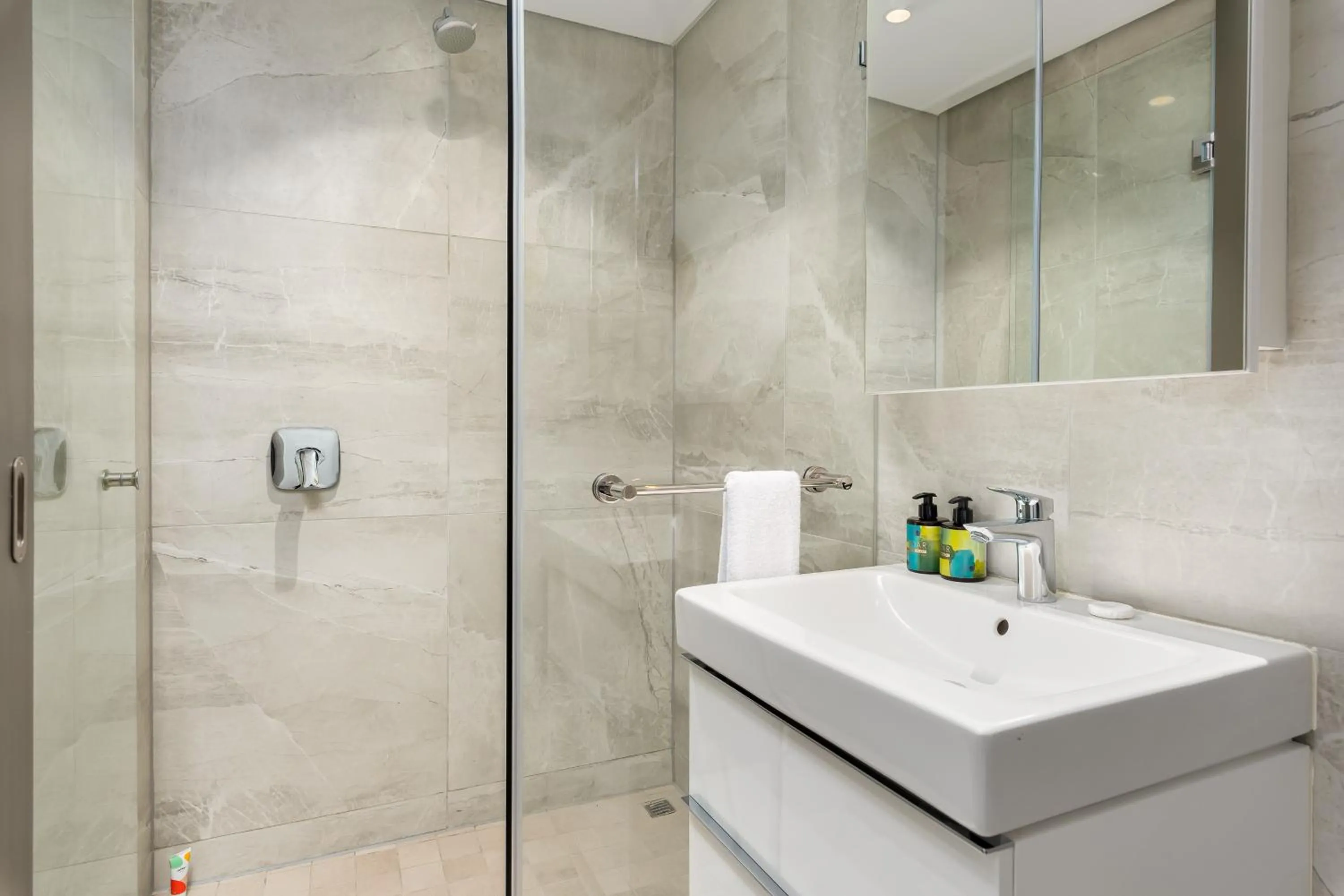 117 on Strand Luxury Apartments