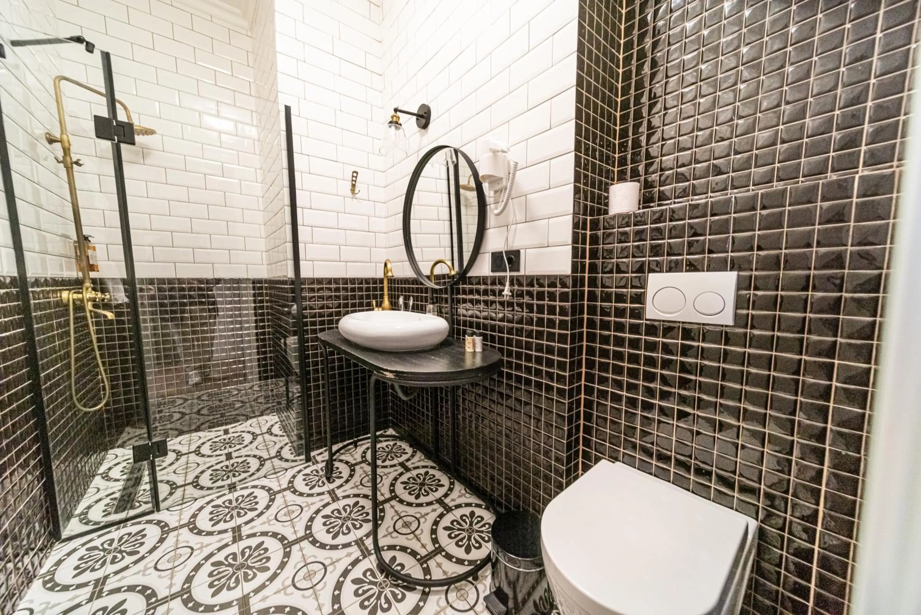 Shower in Ati Ambavi Botique Hotel Gudauri