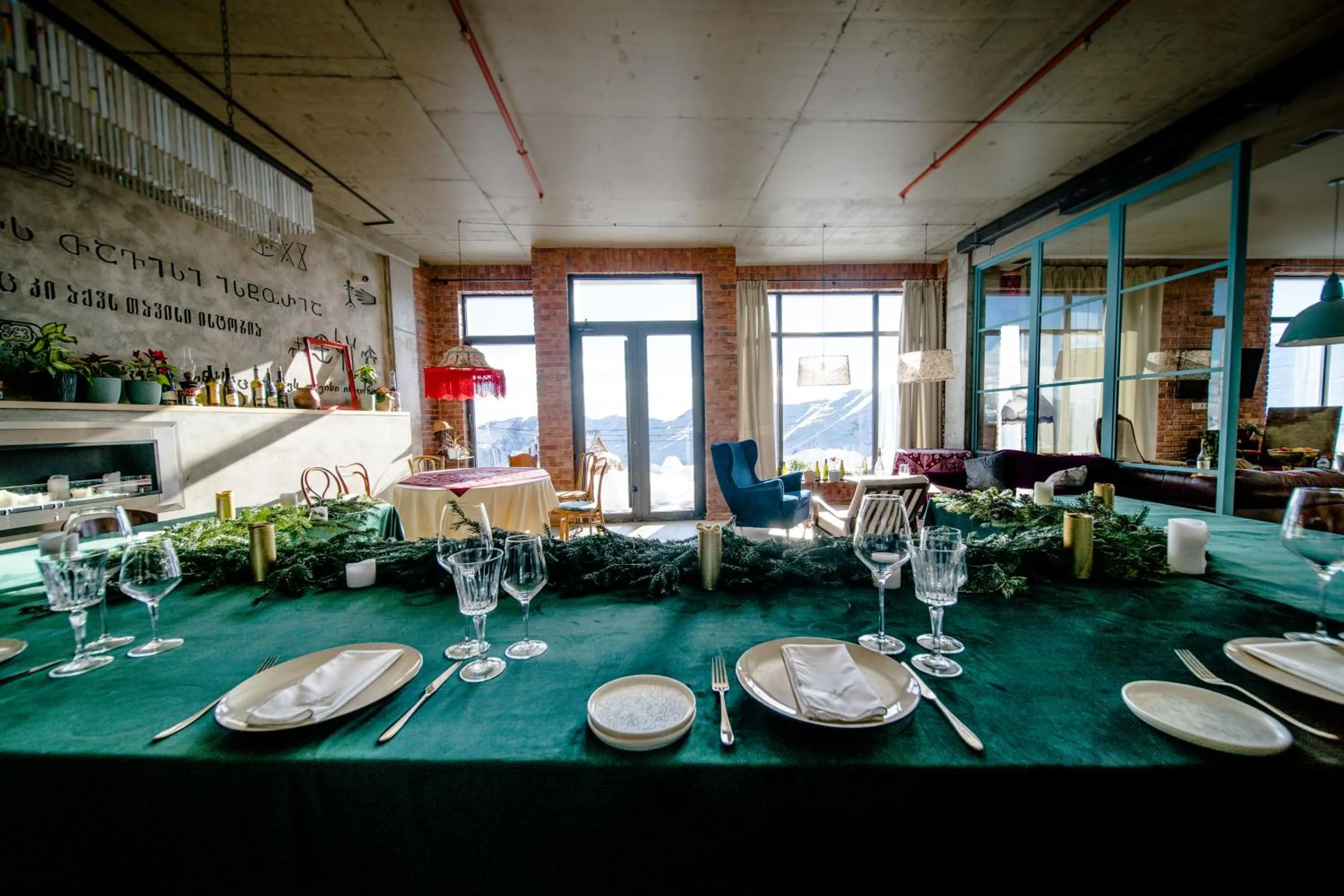 Restaurant/places to eat in Ati Ambavi Botique Hotel Gudauri