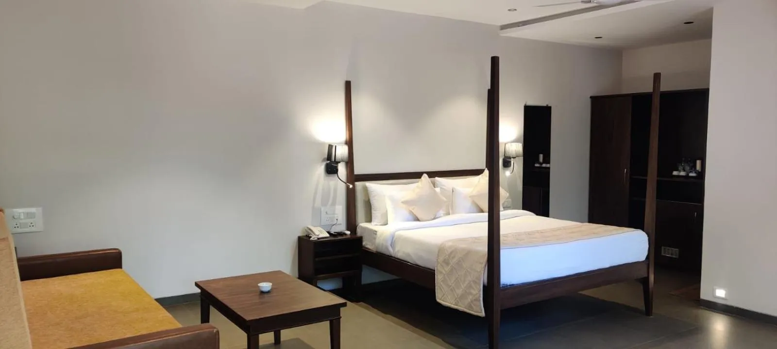 Bed in R R Heritage Resort Pure Vegetarian