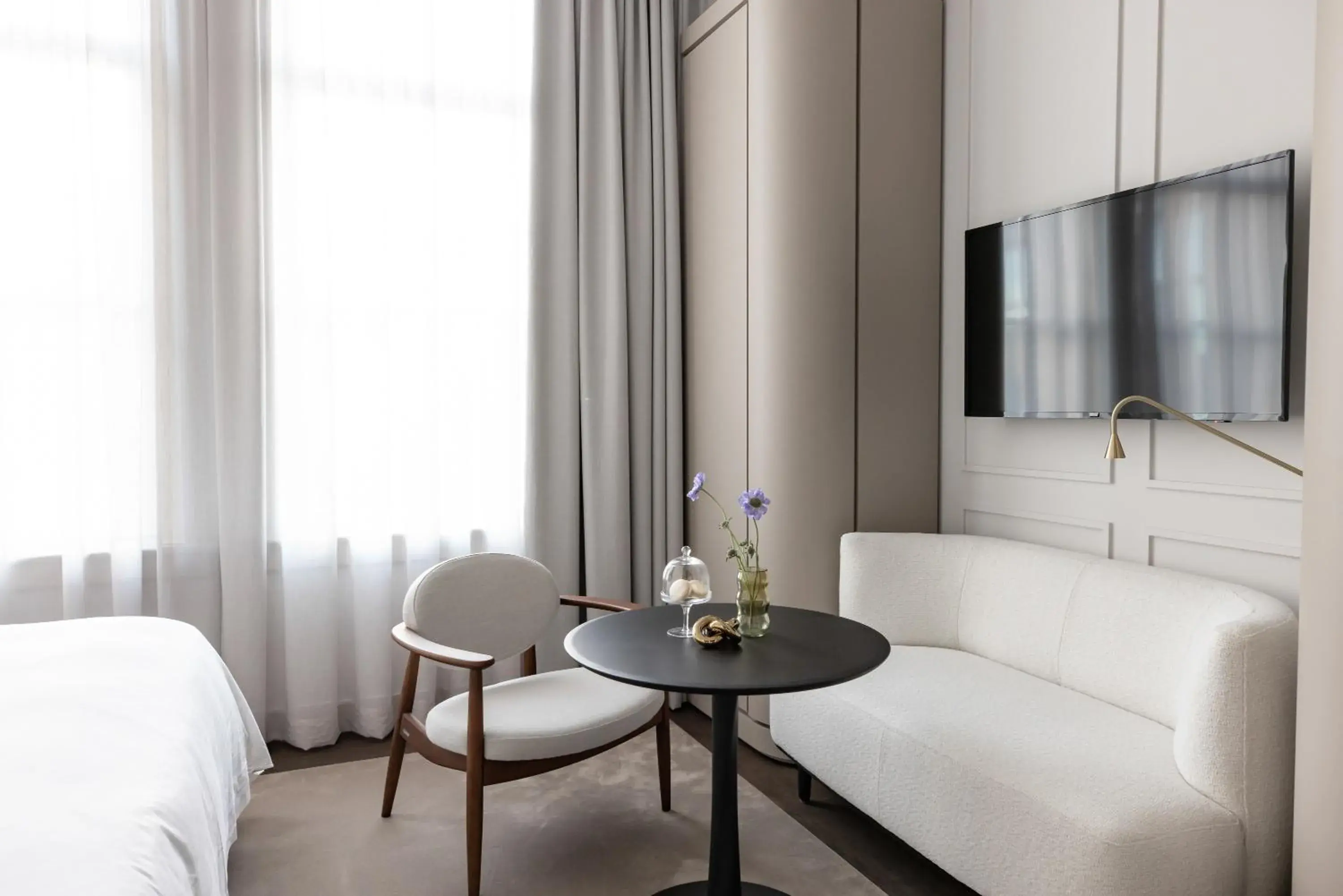 Bedroom, Bed in Pillows Grand Boutique Hotel Maurits at the Park - Small Luxury Hotels Bedroom, Bed in Pillows Grand Boutique Hotel Maurits at the Park - Small Luxury Hotels