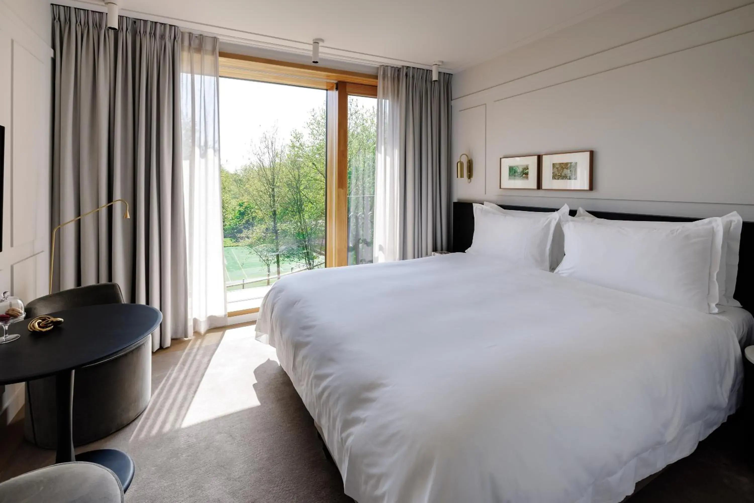 Standard King Room in Pillows Grand Boutique Hotel Maurits at the Park - Small Luxury Hotels Standard King Room in Pillows Grand Boutique Hotel Maurits at the Park - Small Luxury Hotels