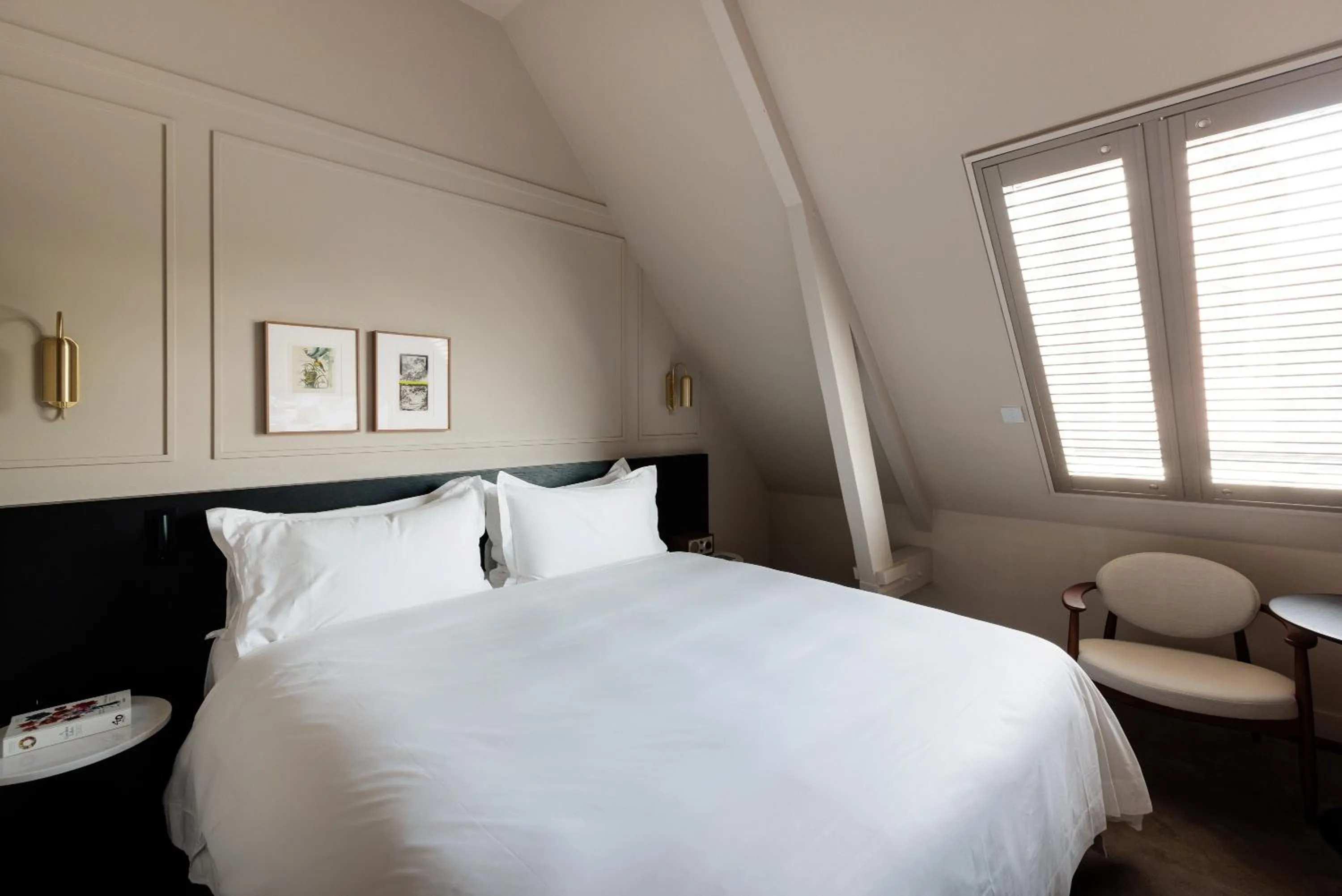 Bedroom, Bed in Pillows Grand Boutique Hotel Maurits at the Park - Small Luxury Hotels