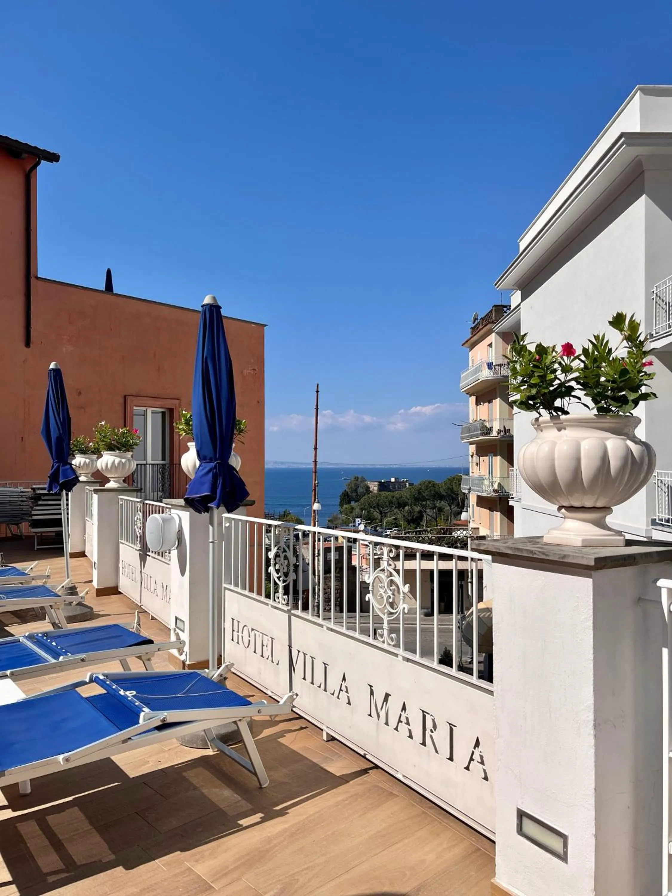 Swimming pool in Hotel Villa Maria