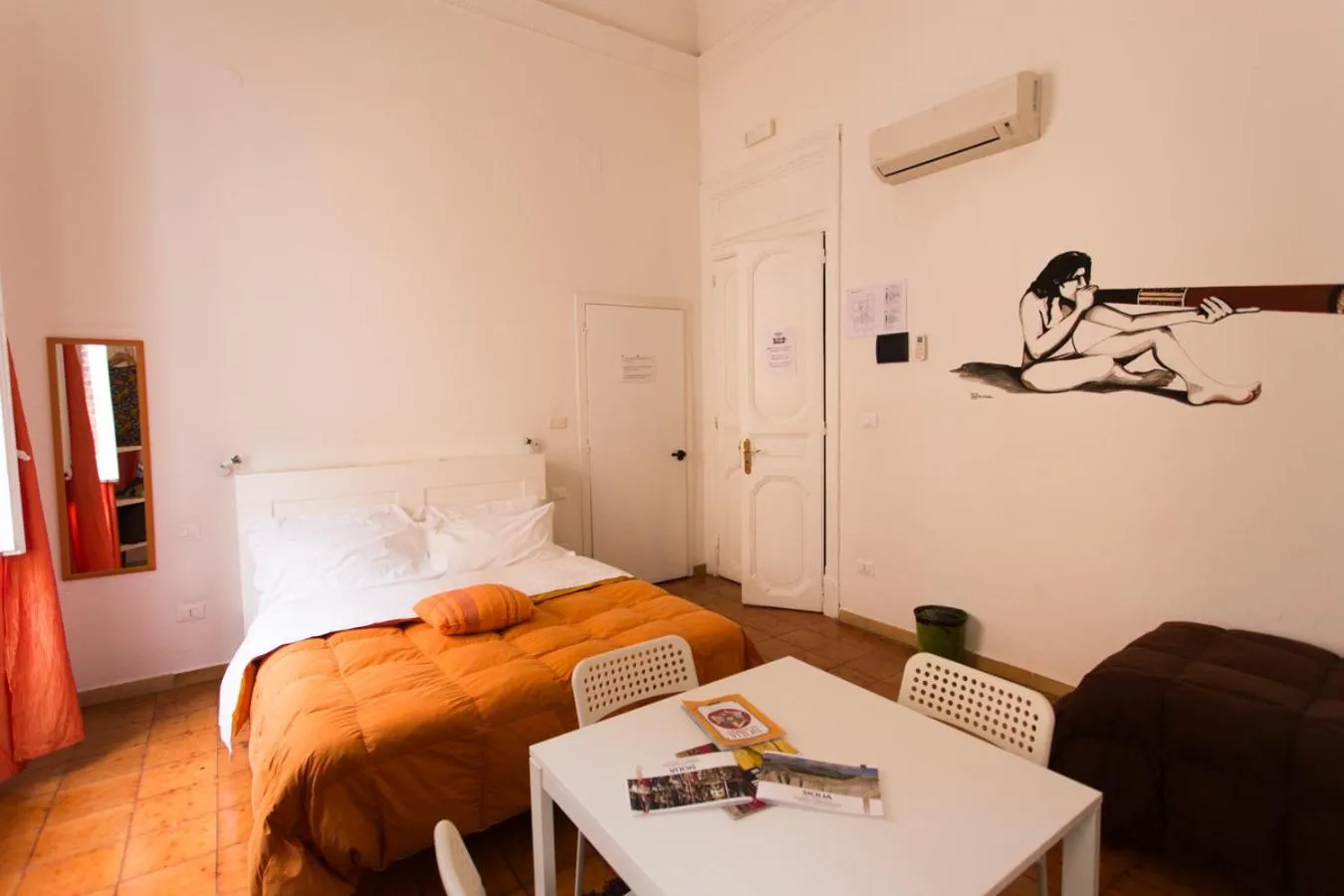 Photo of the whole room, Bed in A Casa di Amici