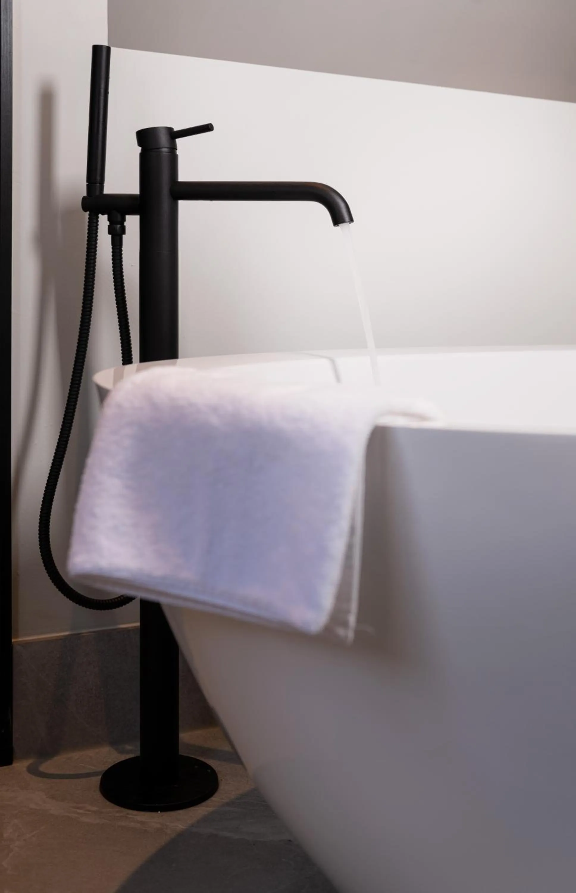 Bathroom, Bed in Boutiquehotel Princenjagt