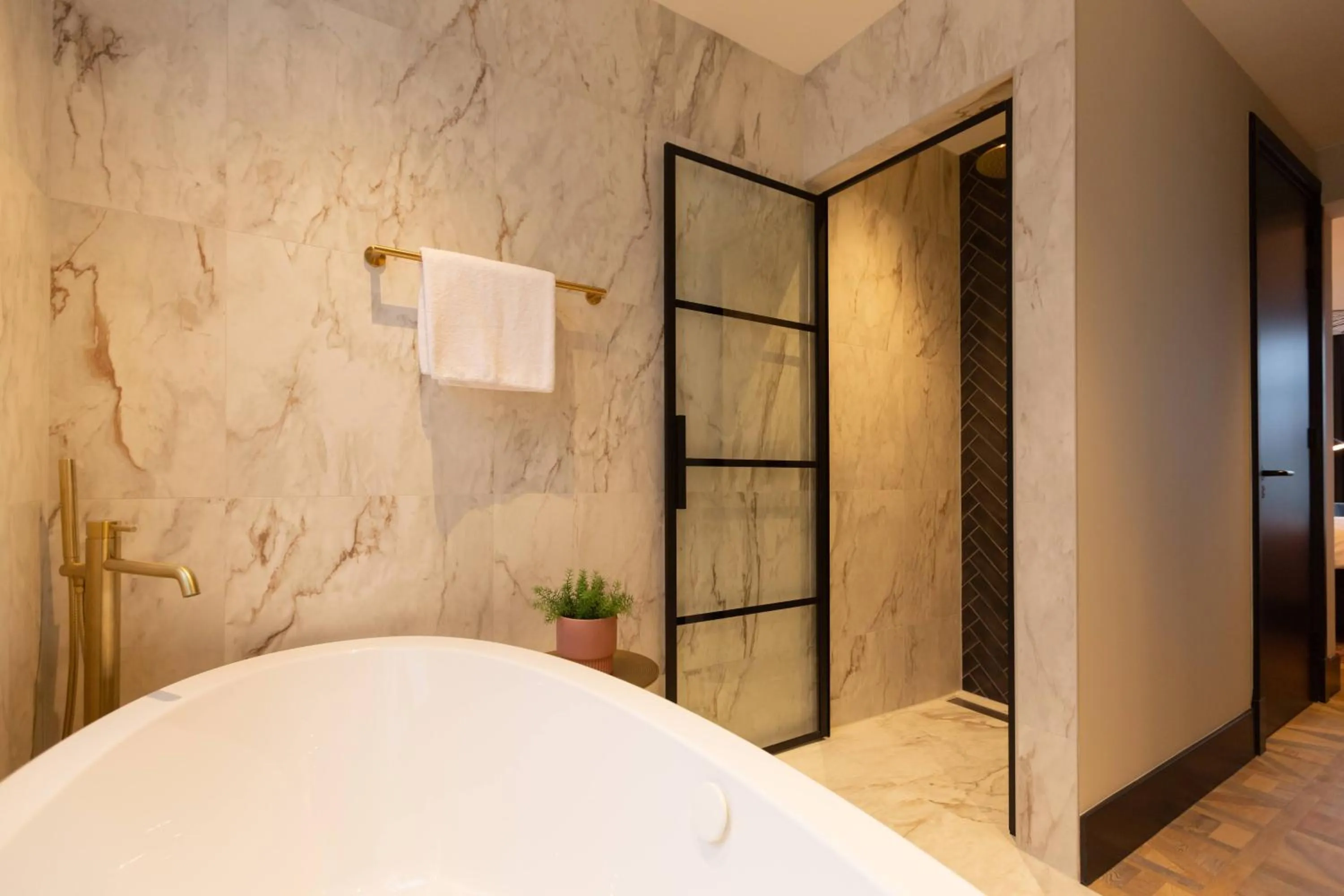 Bath, Bed in Boutiquehotel Princenjagt