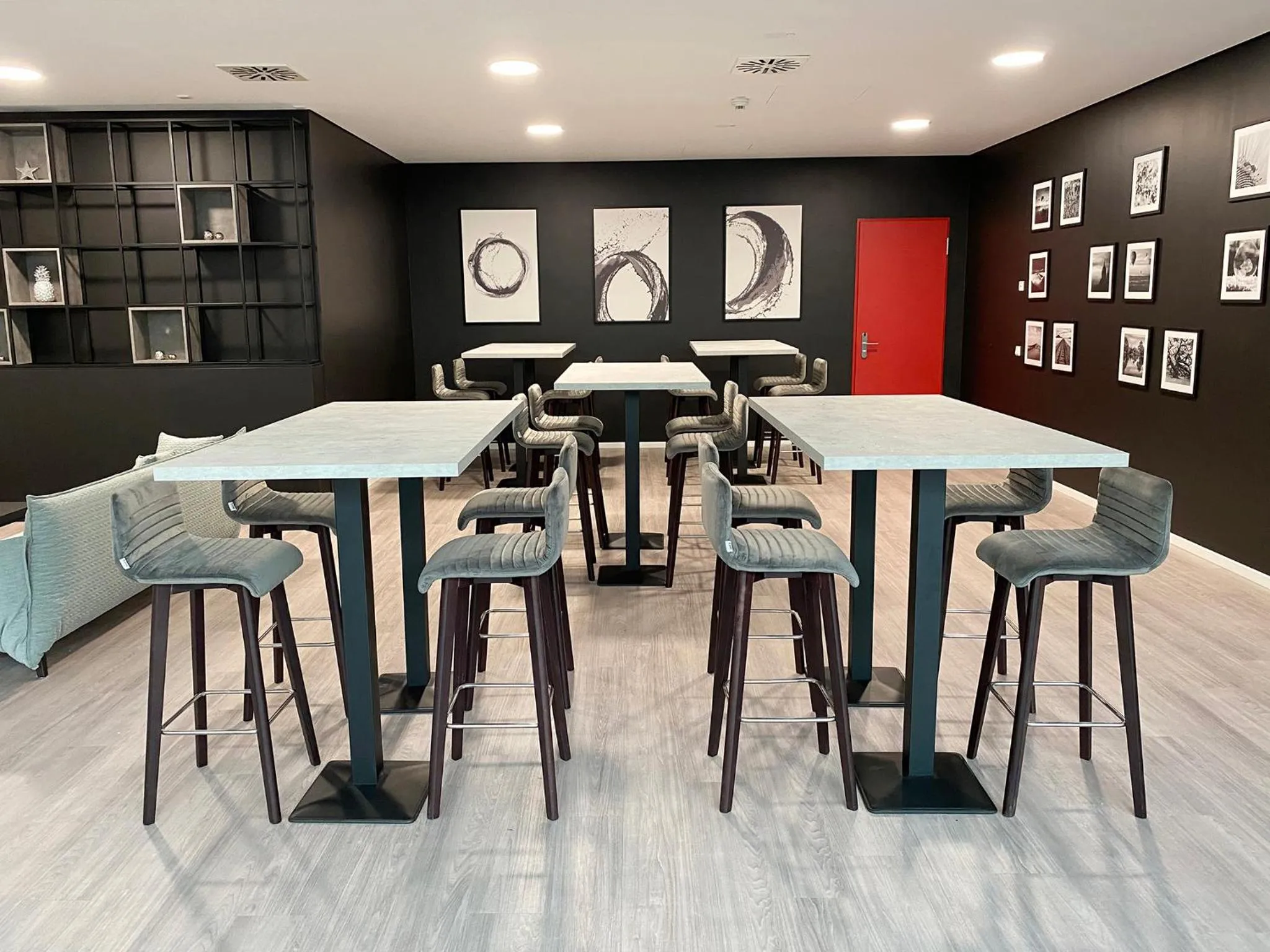 Lounge or bar in DORMERO Hotel Hersbruck