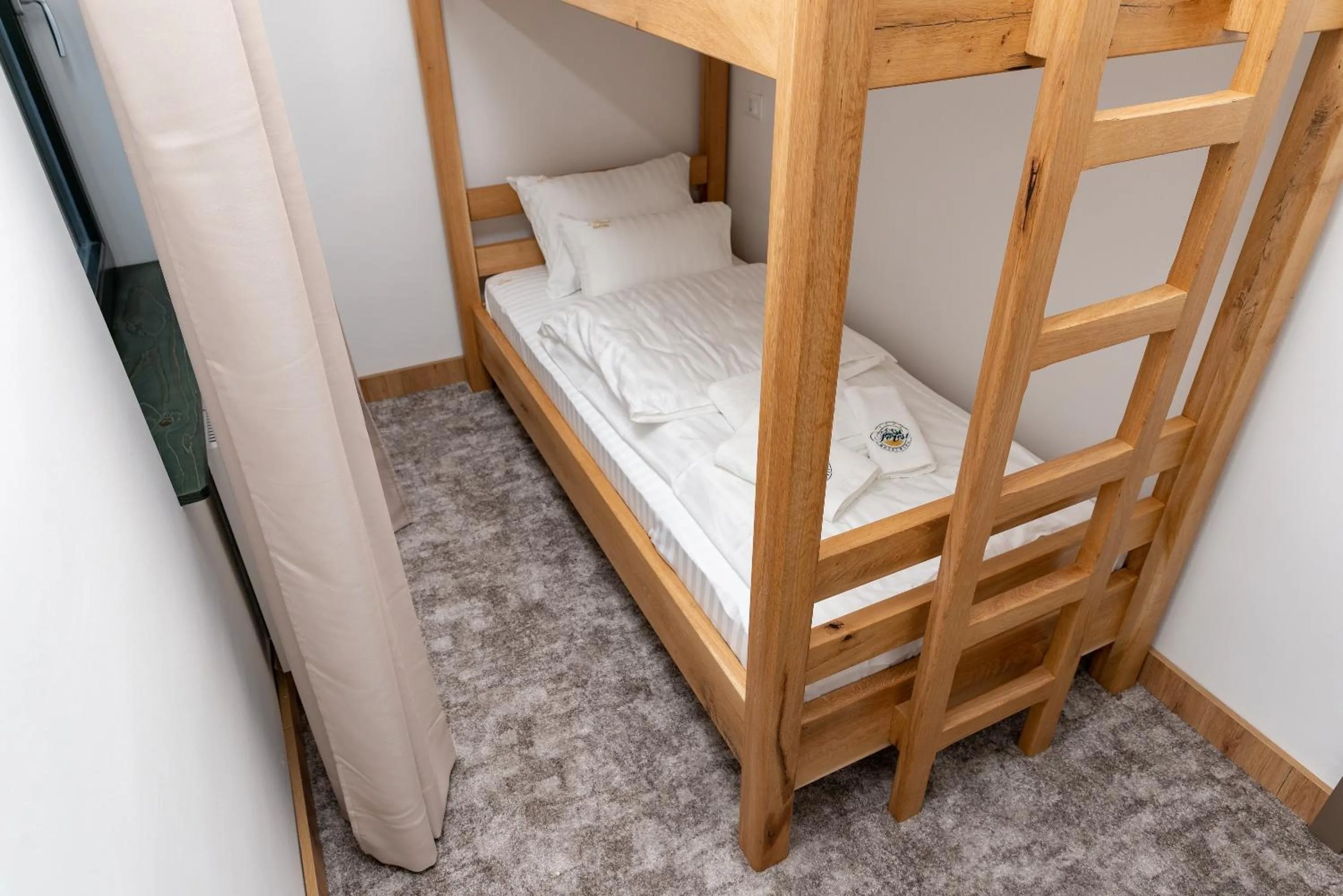 bunk bed, Bed in Hotel Forest