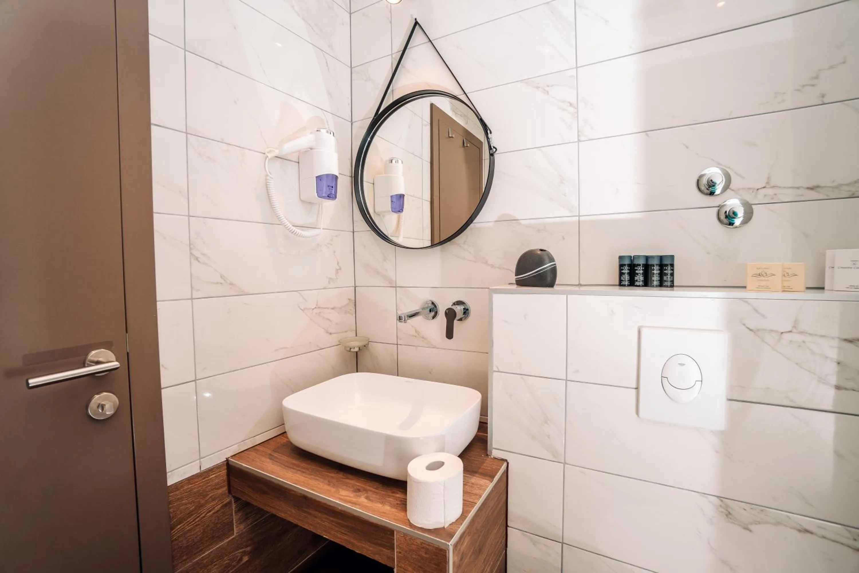 Bathroom in Hotel Forest