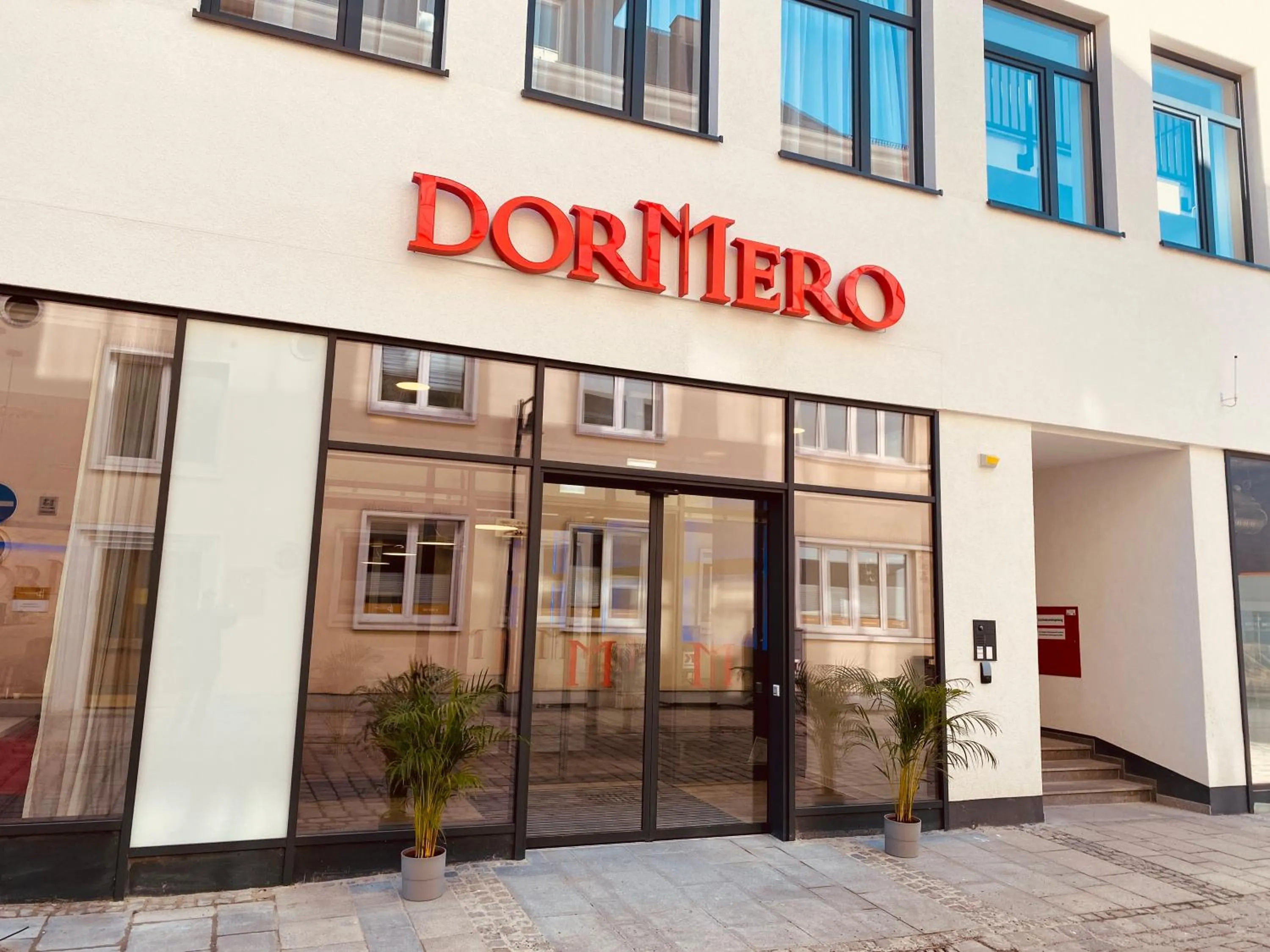 Facade/entrance in DORMERO Hotel Hof