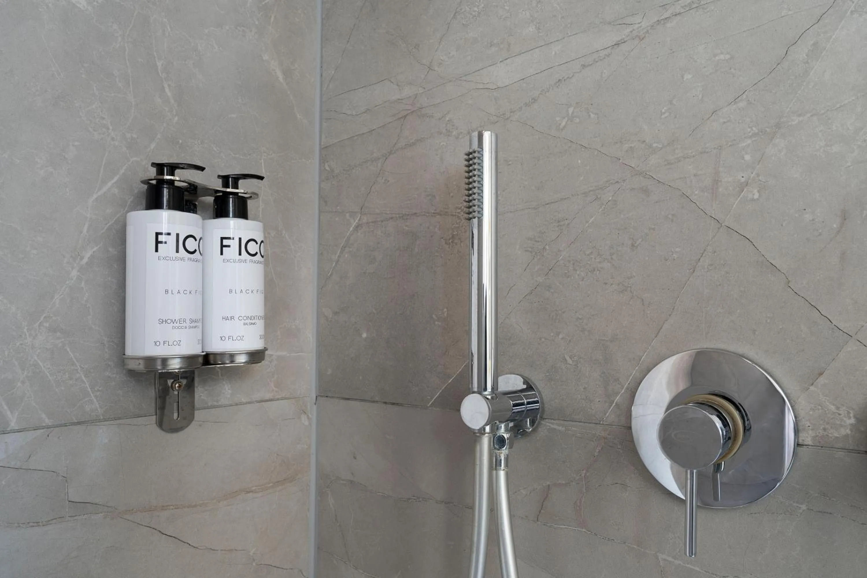 Shower in B&B Palazzo Cerami