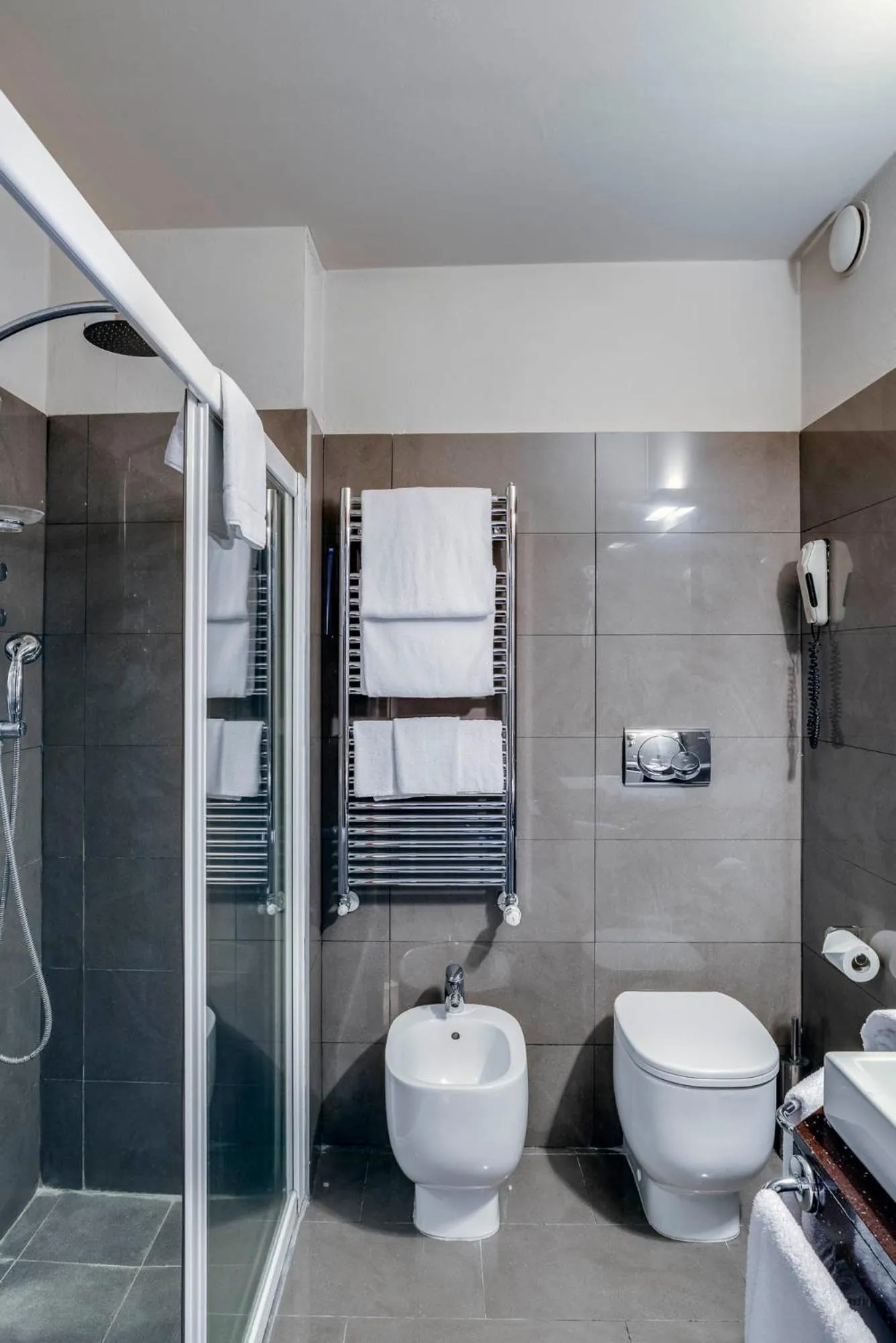 Bathroom in Demidoff Hotel Milano