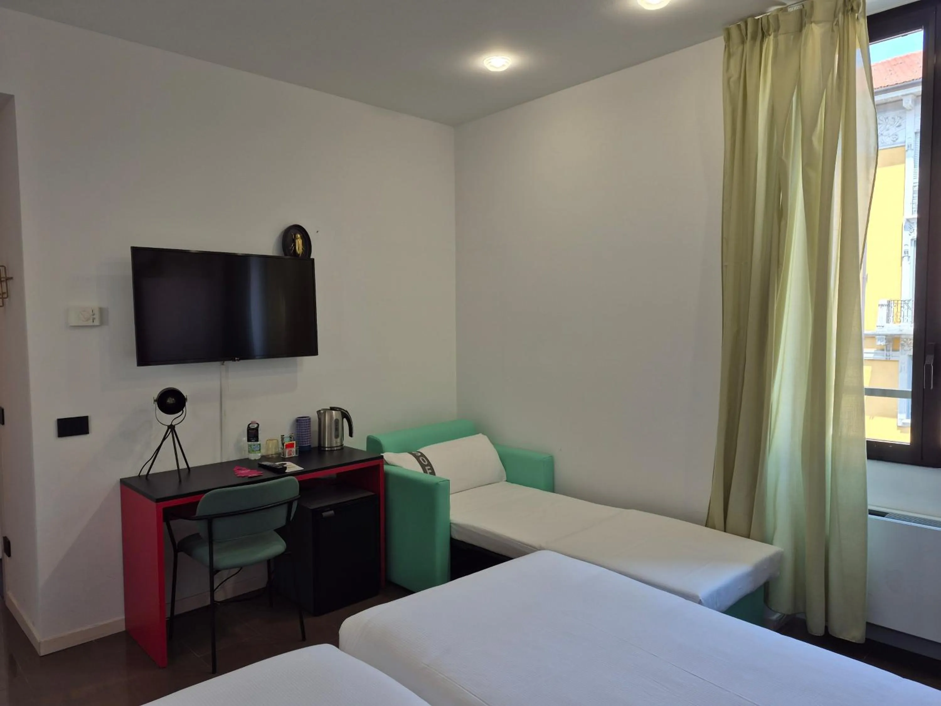 Photo of the whole room, Bed in Casual Eclettico Milano