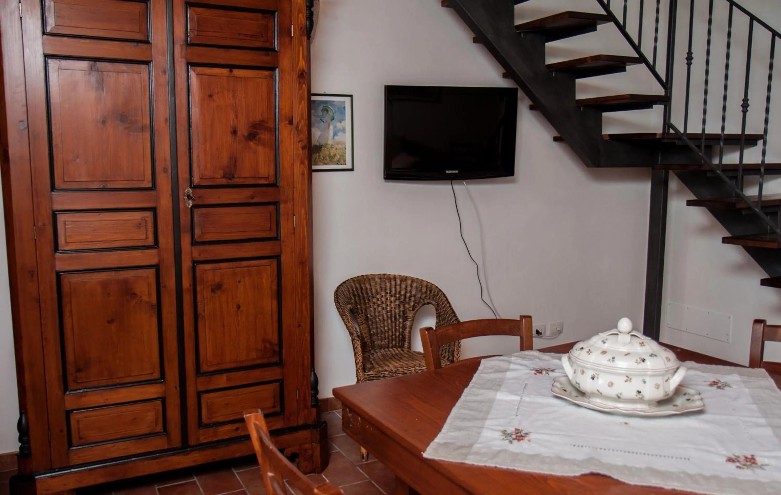 TV and multimedia in Serravalle Relais & Country Villa with private pool - Esclusive use