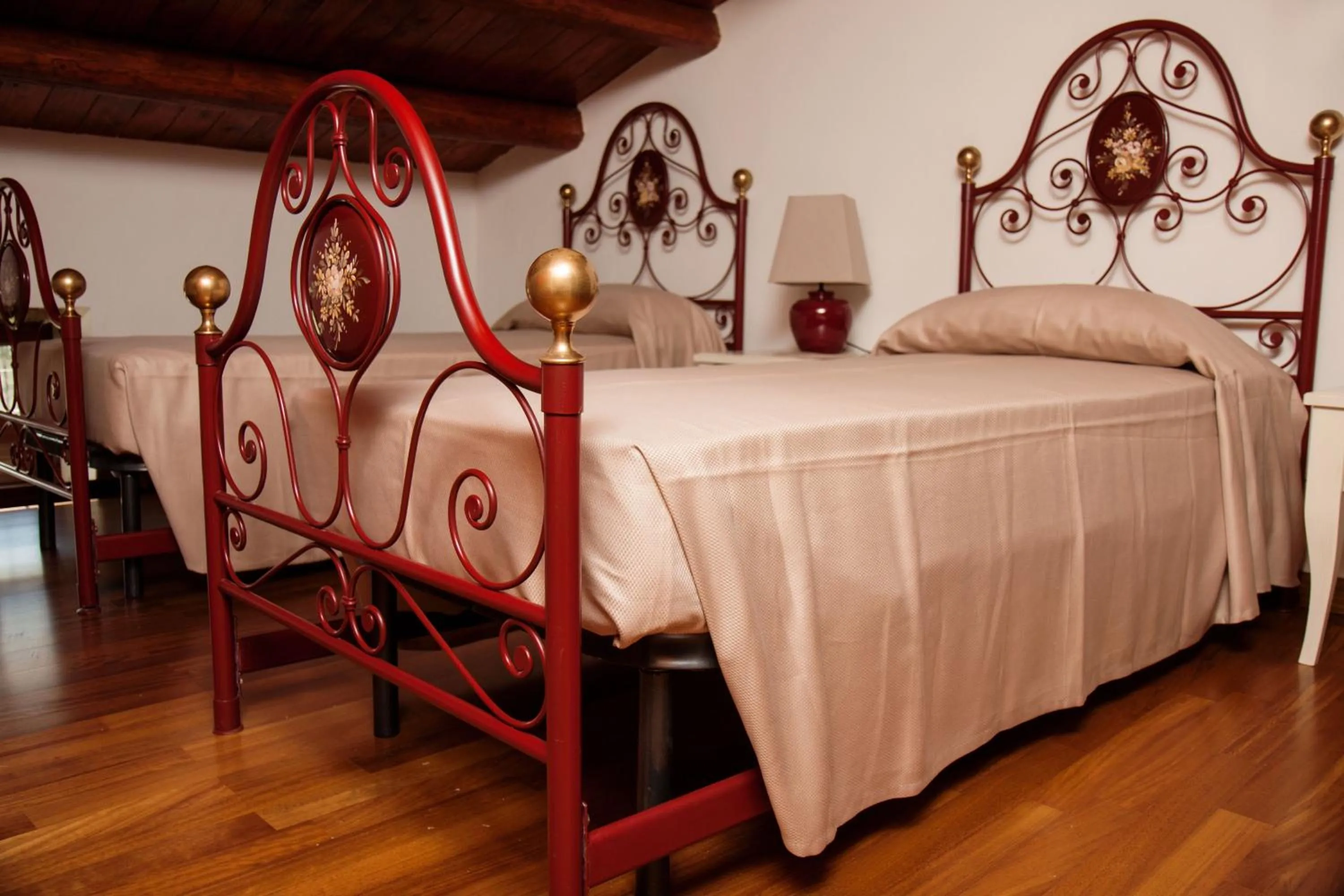Bedroom in Serravalle Relais & Country Villa with private pool - Esclusive use
