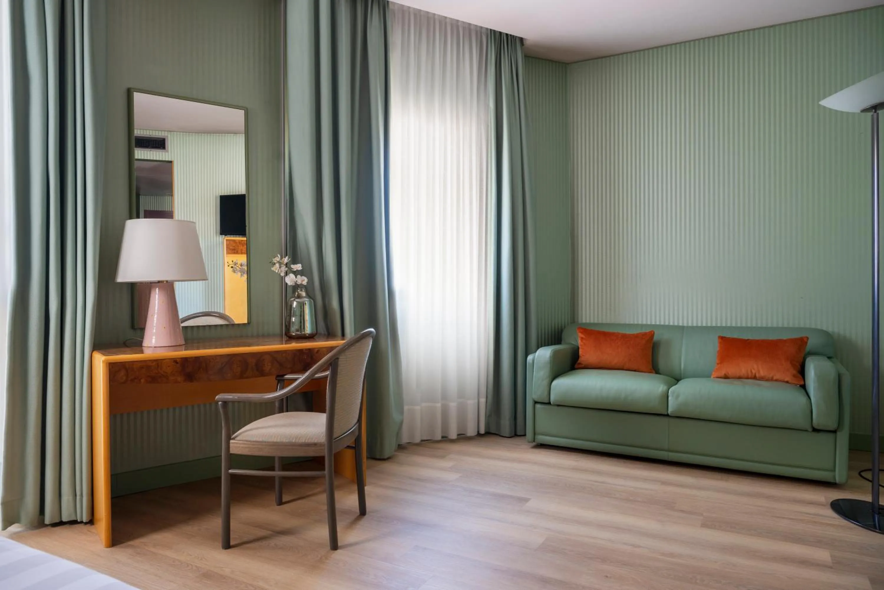 Seating area in Perugia Park Hotel