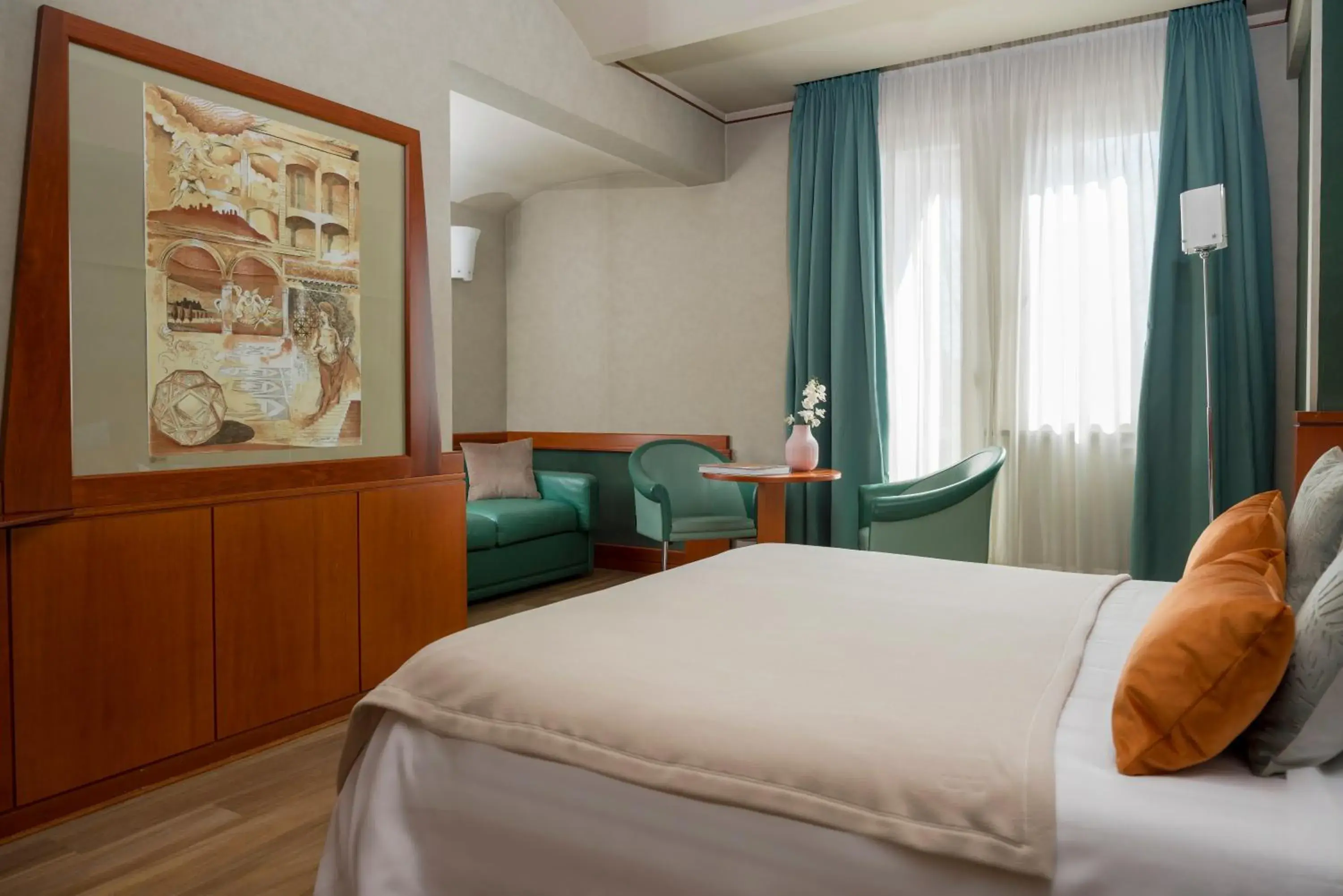 Seating area, Bed in Perugia Park Hotel Seating area, Bed in Perugia Park Hotel