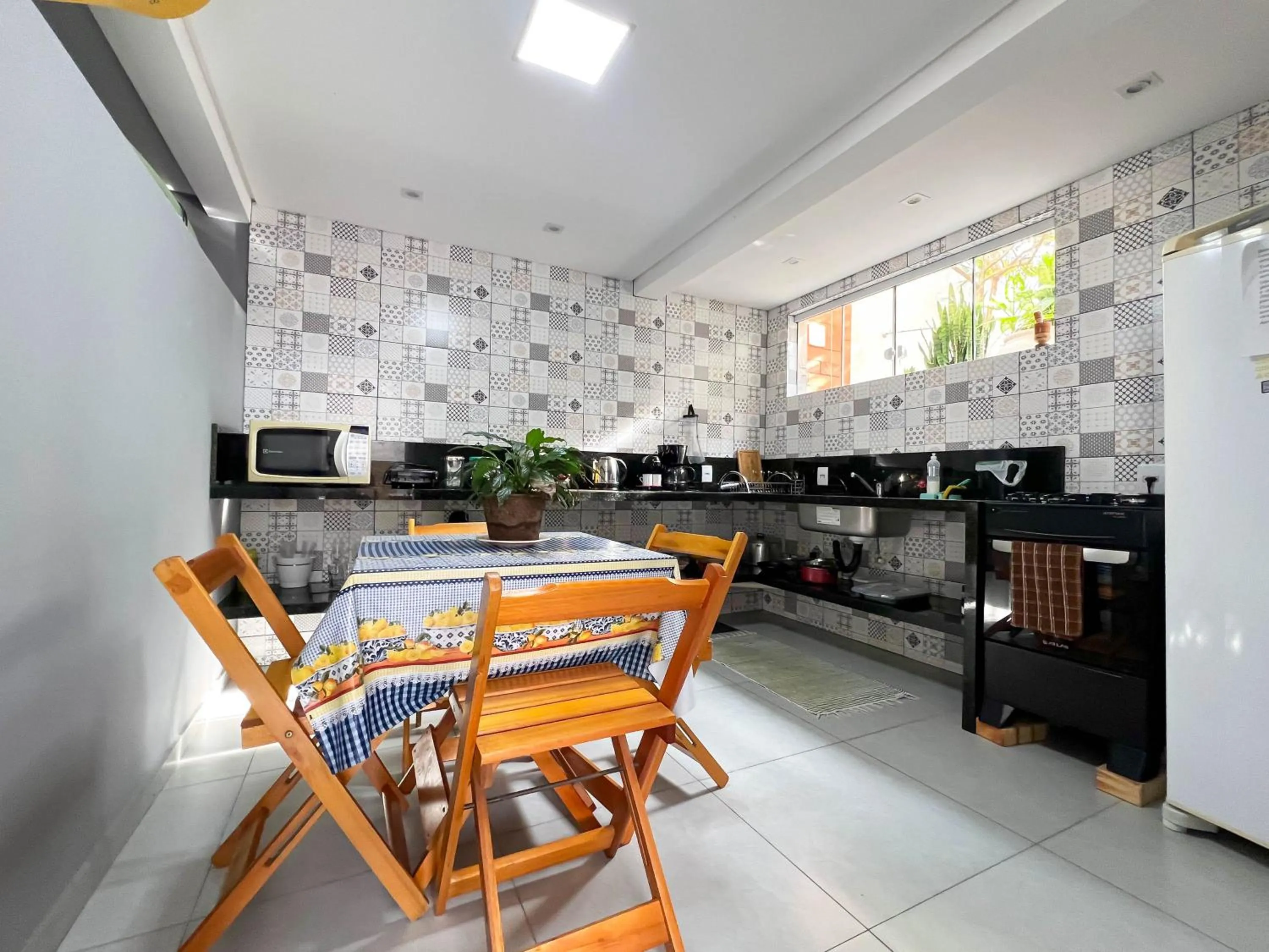 Kitchen or kitchenette in Pousada Altas Natureza
