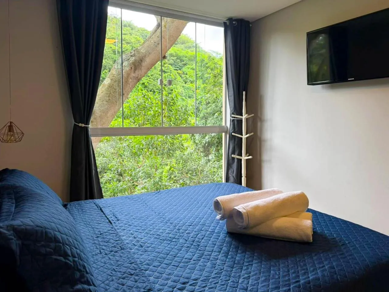 Mountain view, Bed in Pousada Altas Natureza