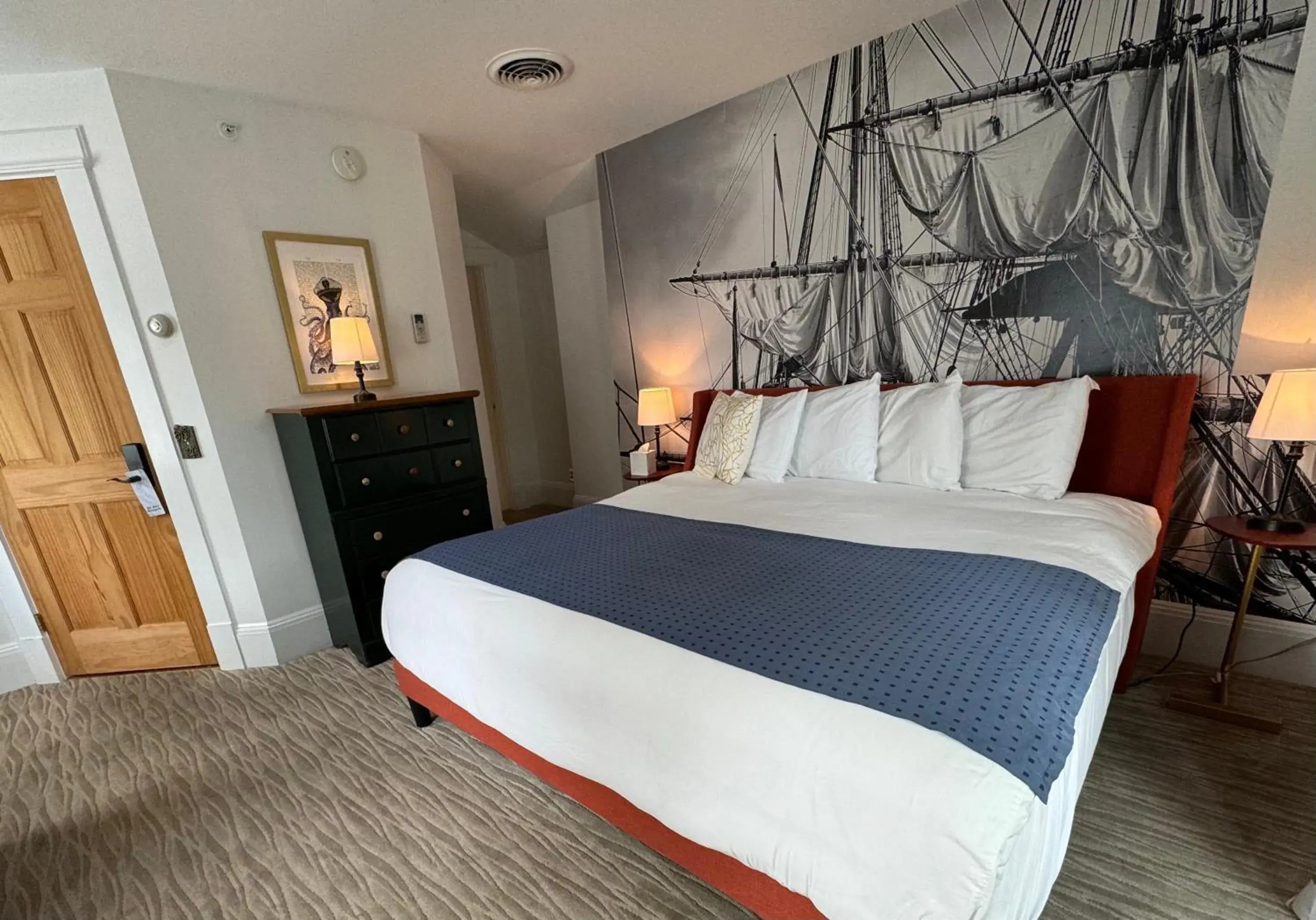 King Room in Queen Anne's Revenge King Room in Queen Anne's Revenge