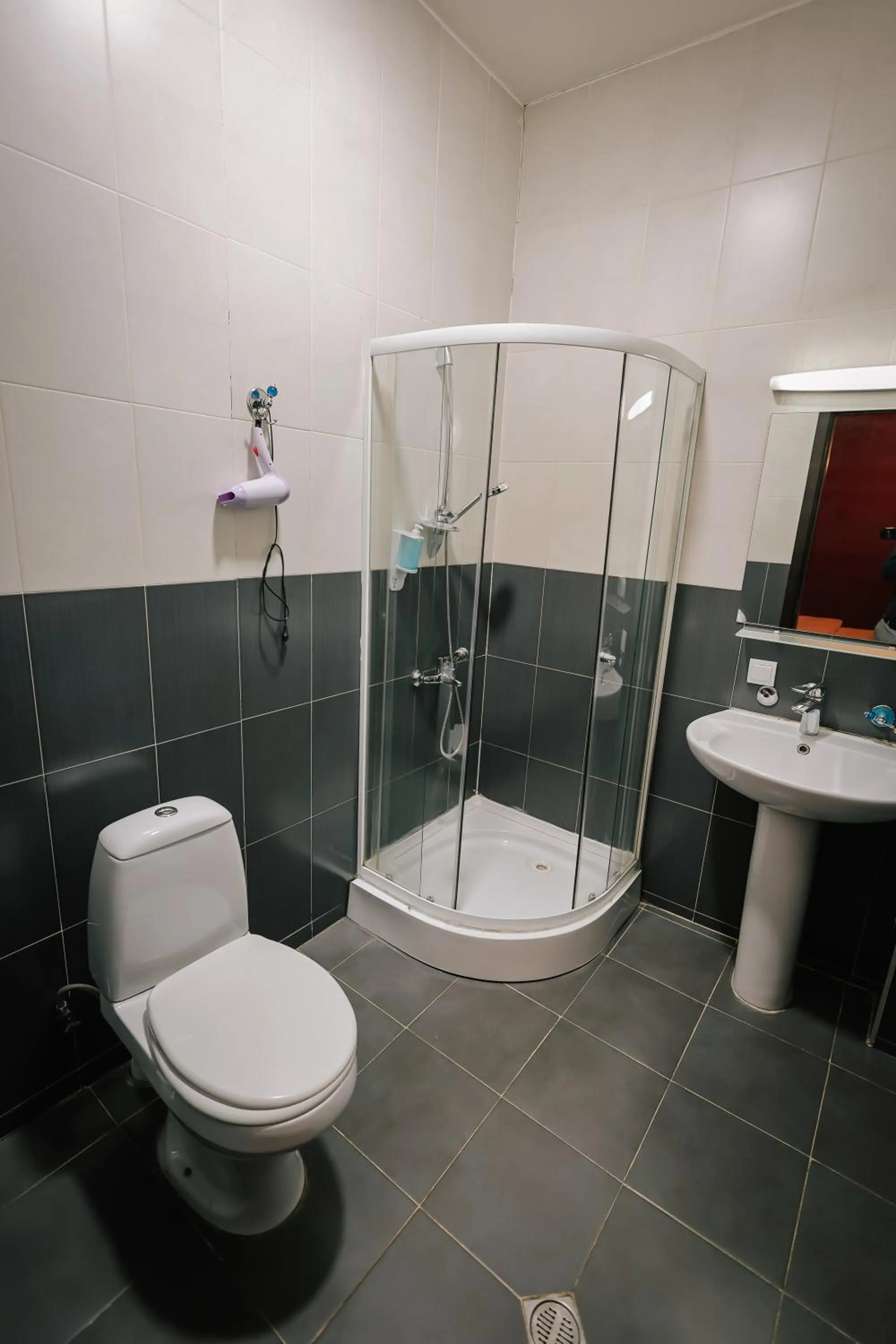 Bathroom in Hotel Darchi