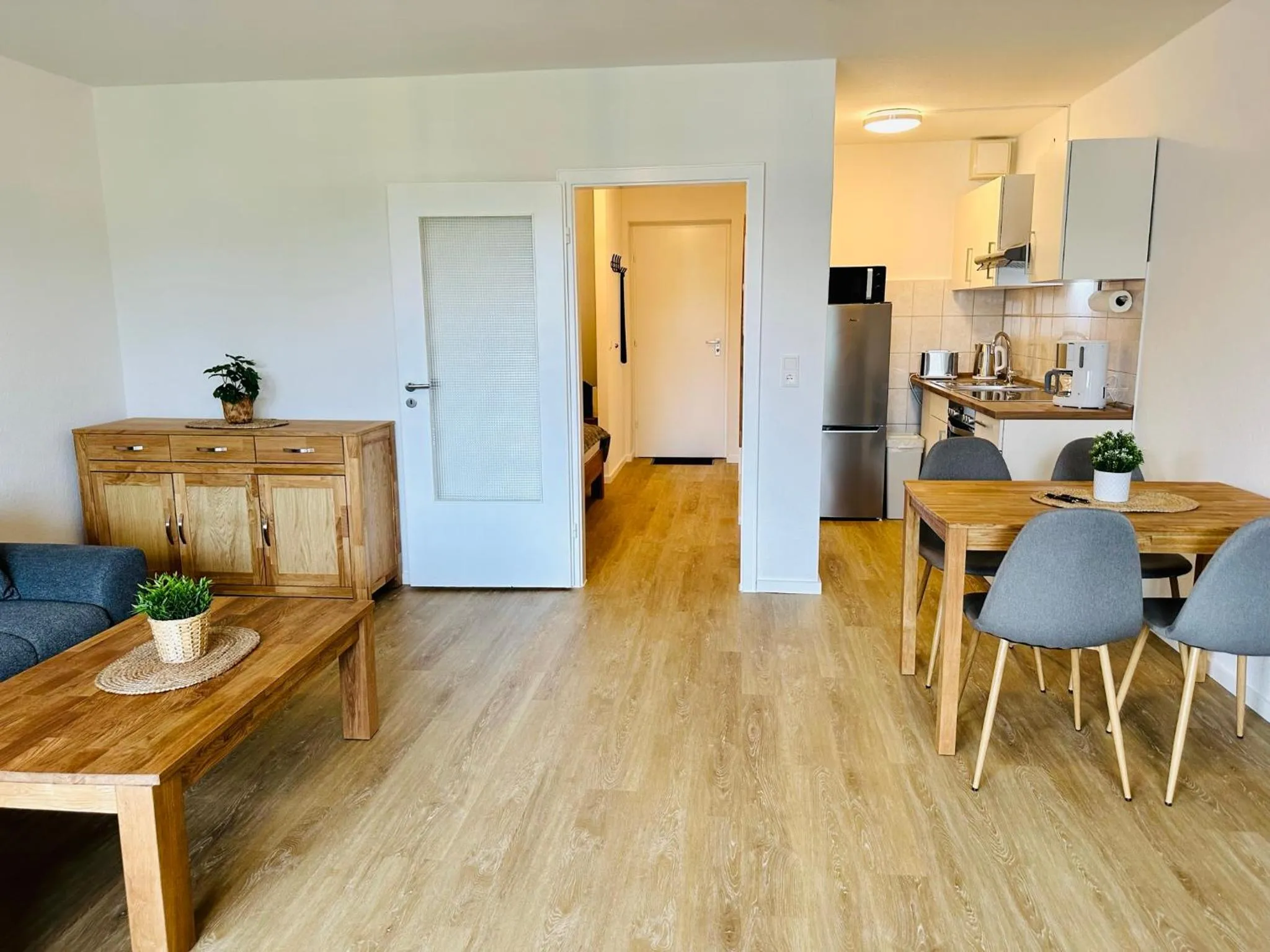 Kitchen or kitchenette in Nanis Hotel & Appartements