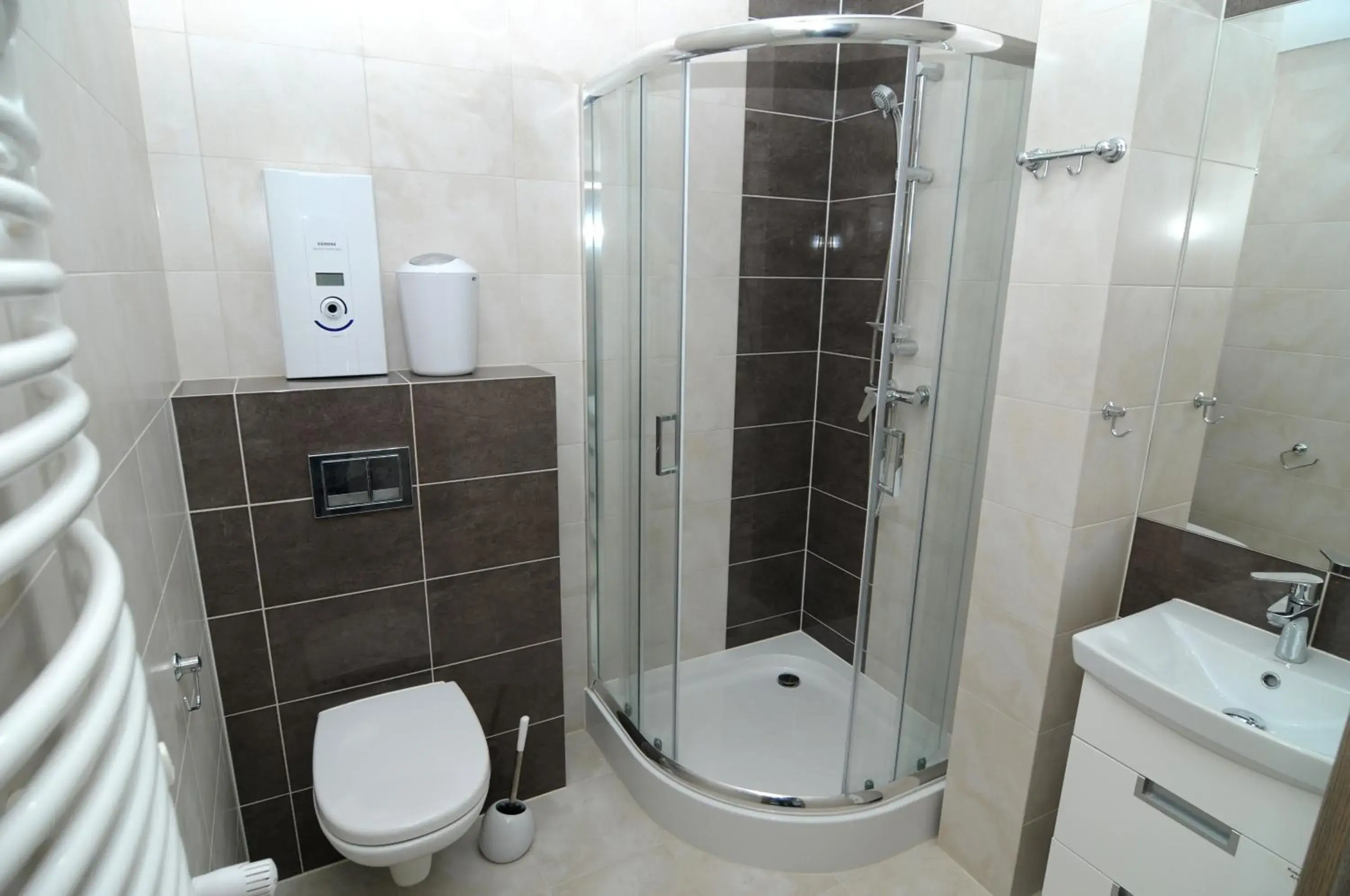 Single Room in Nanis Hotel & Appartements Single Room in Nanis Hotel & Appartements