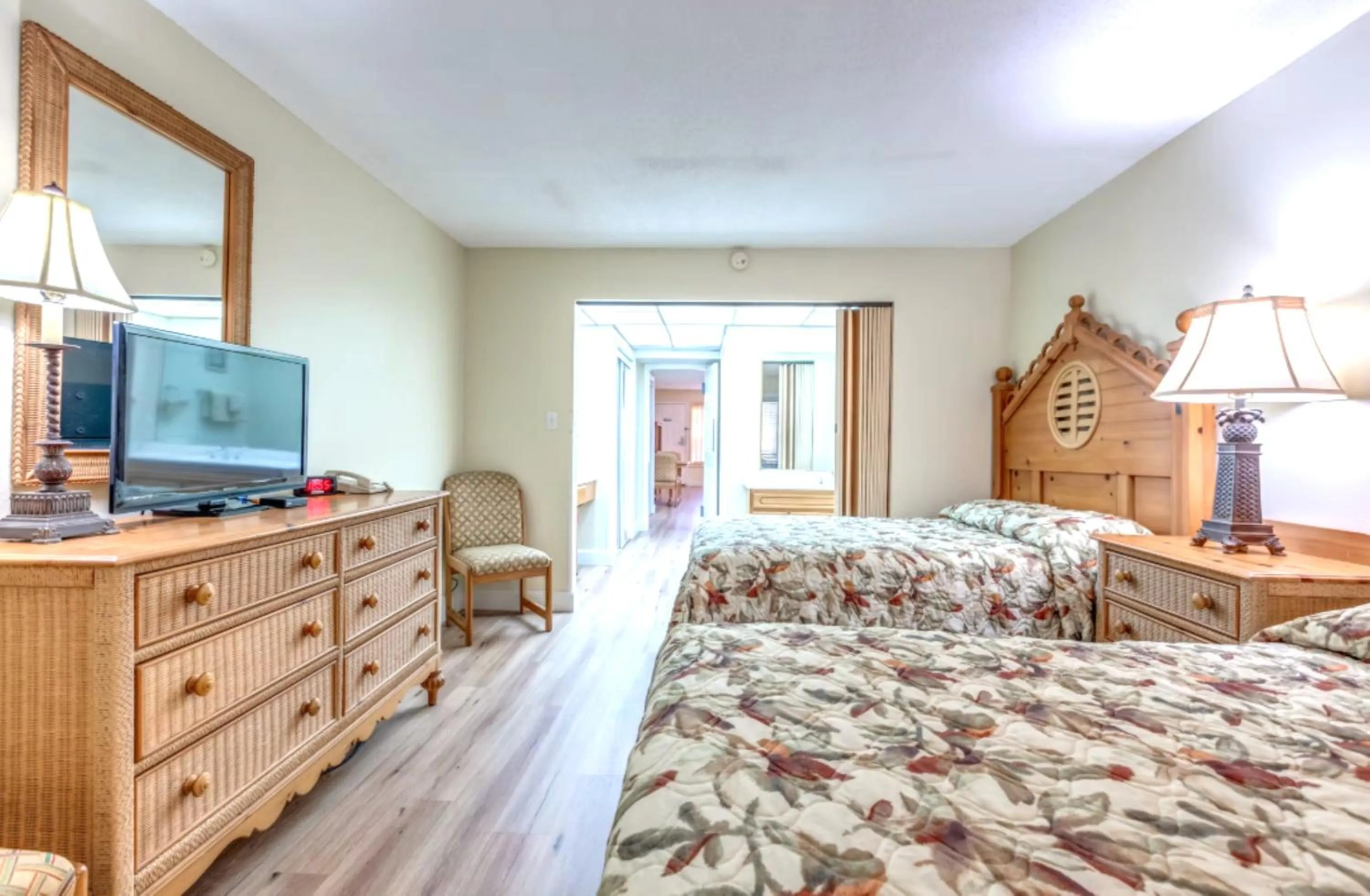 Bedroom, Bed in Destin Holiday Beach Resort