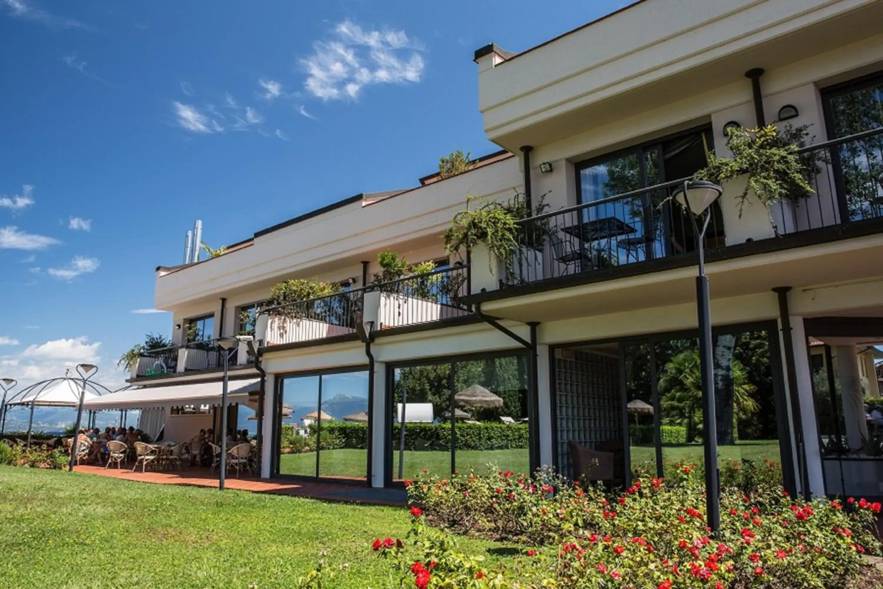 Garden view in Yachting Hotel Mistral Garden view in Yachting Hotel Mistral