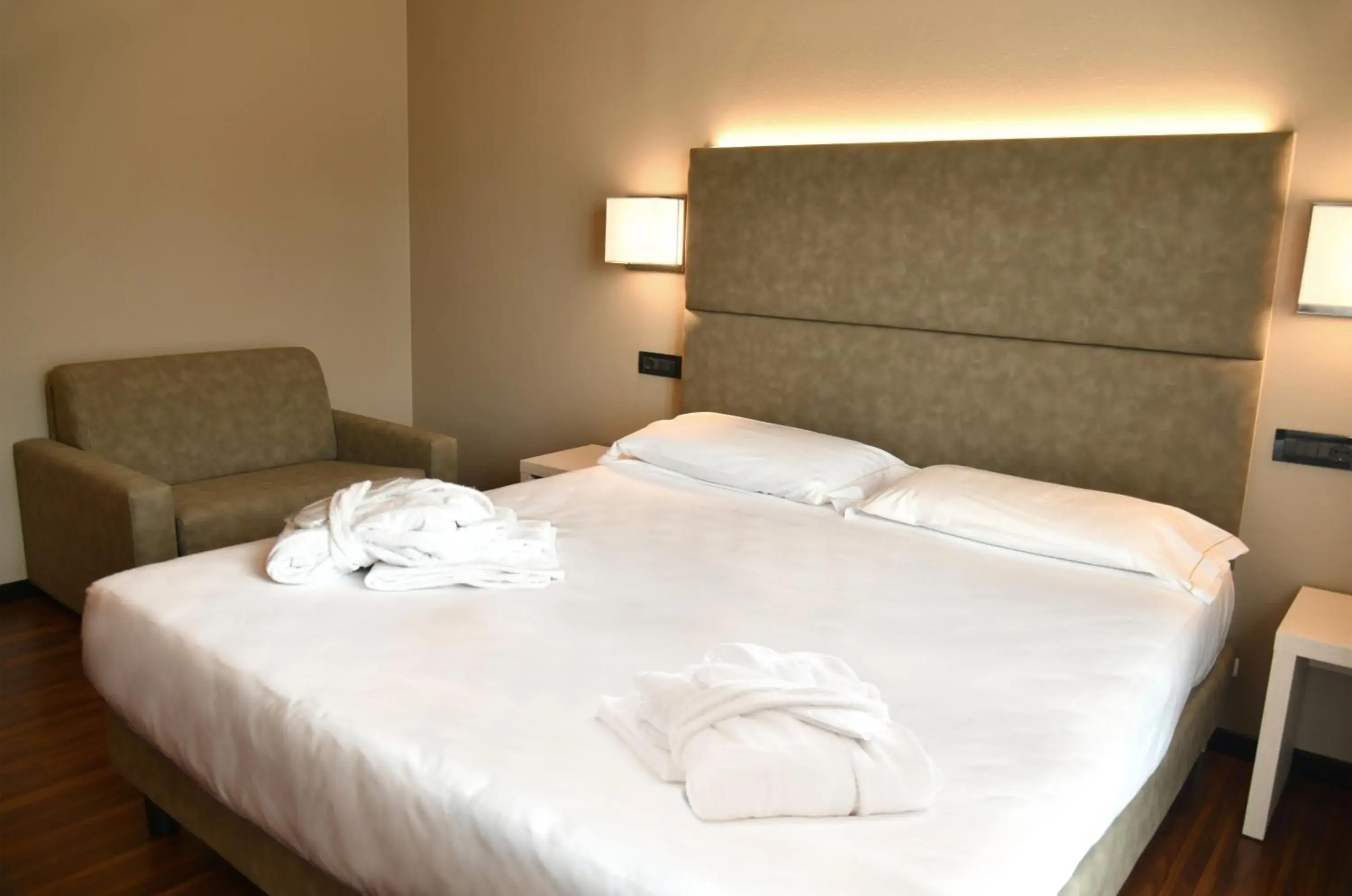 Photo of the whole room, Bed in Yachting Hotel Mistral Photo of the whole room, Bed in Yachting Hotel Mistral