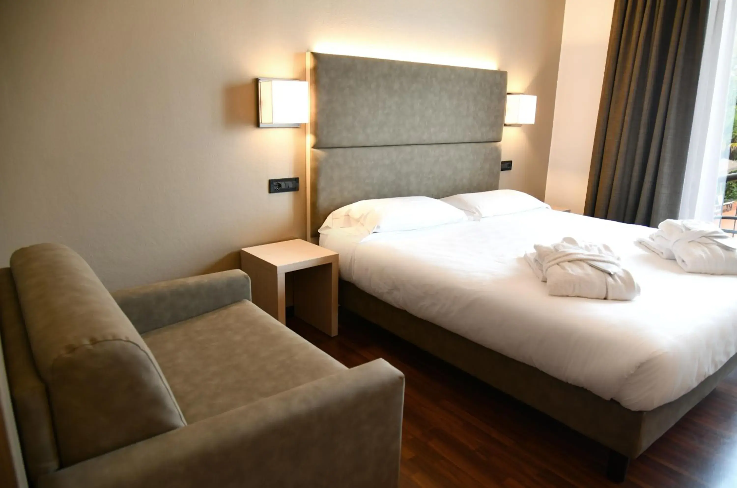 Bedroom, Bed in Yachting Hotel Mistral Bedroom, Bed in Yachting Hotel Mistral