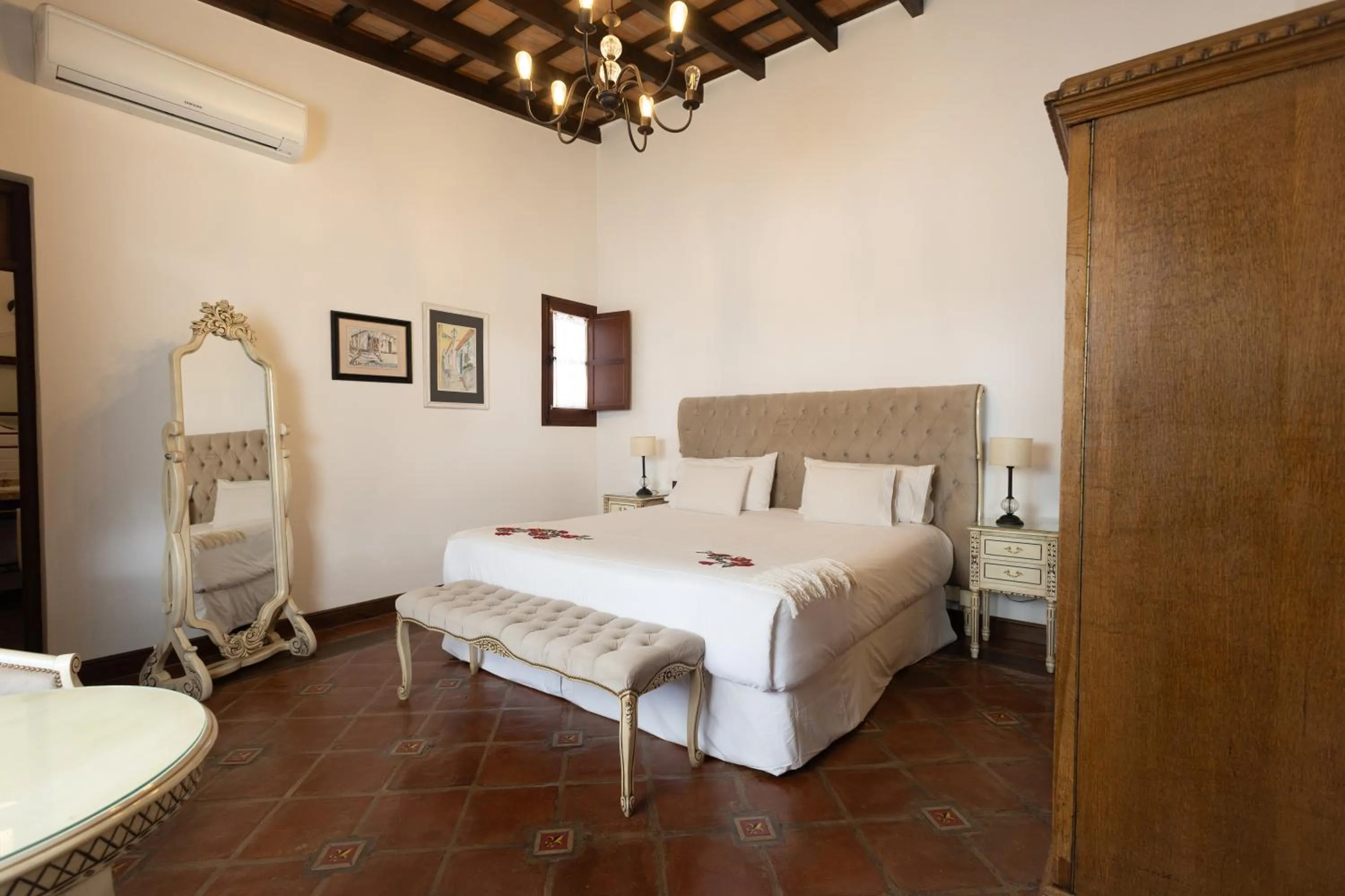 Bed in Iraola Hotel Boutique