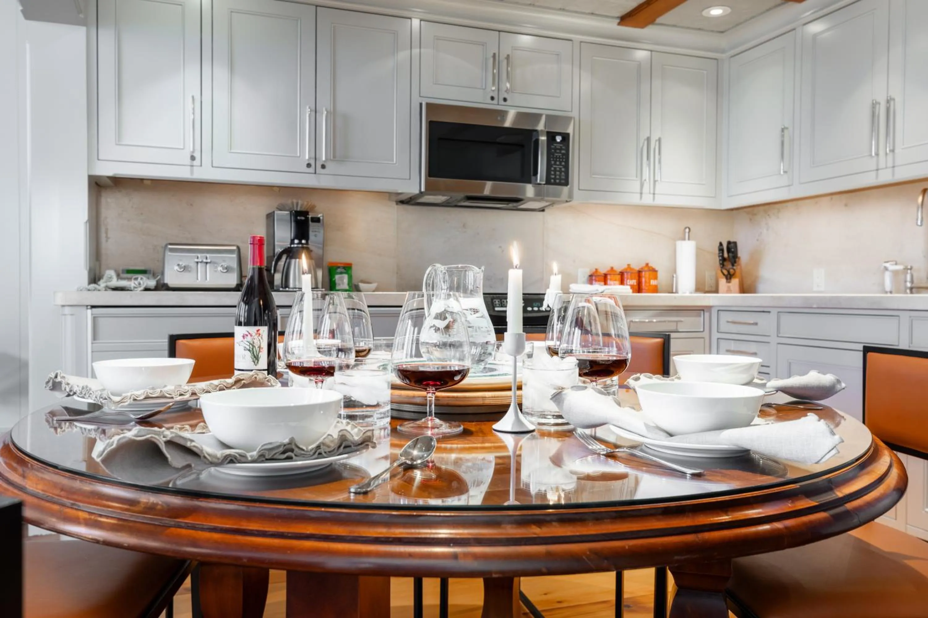 Kitchen or kitchenette in Lodge at Vail Condominiums