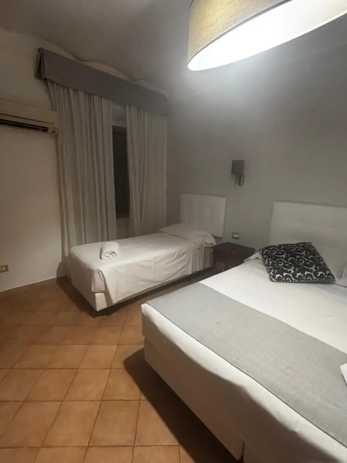 Bed in Hotel Gabriella Bed in Hotel Gabriella