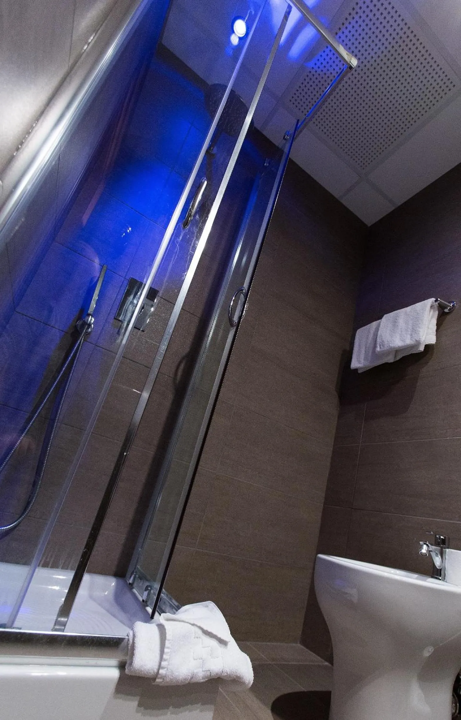 Bathroom in Hotel Gabriella