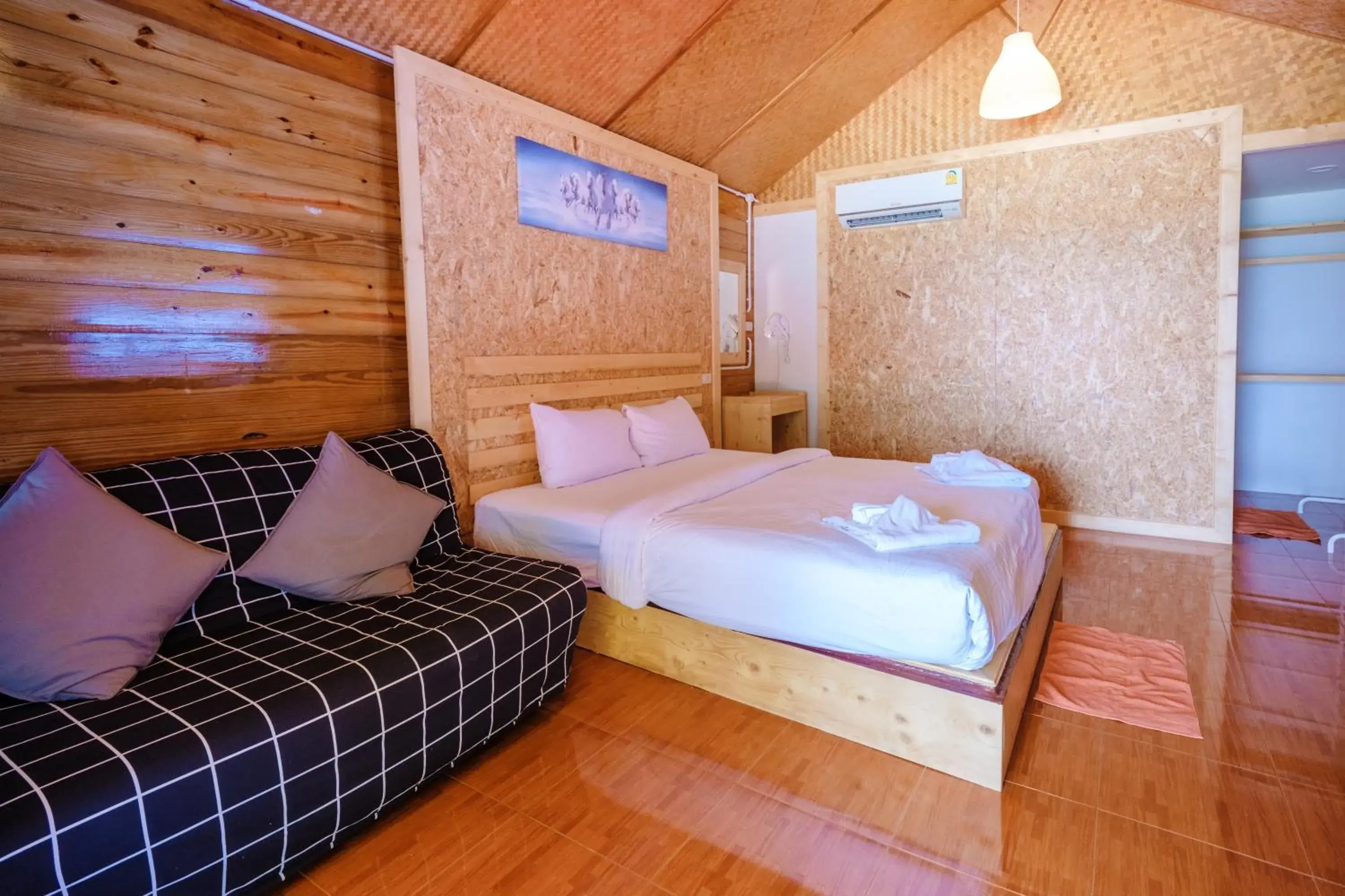 Bed in Lipe Garden Beach Resort Bed in Lipe Garden Beach Resort