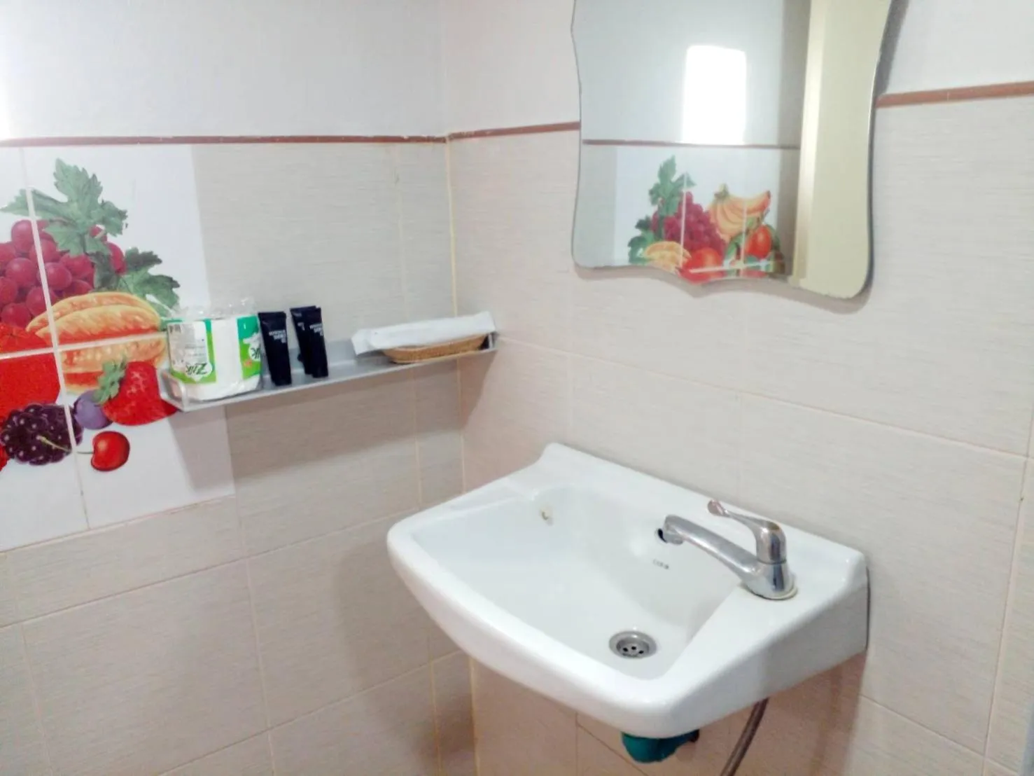 Bathroom in Lipe Garden Beach Resort