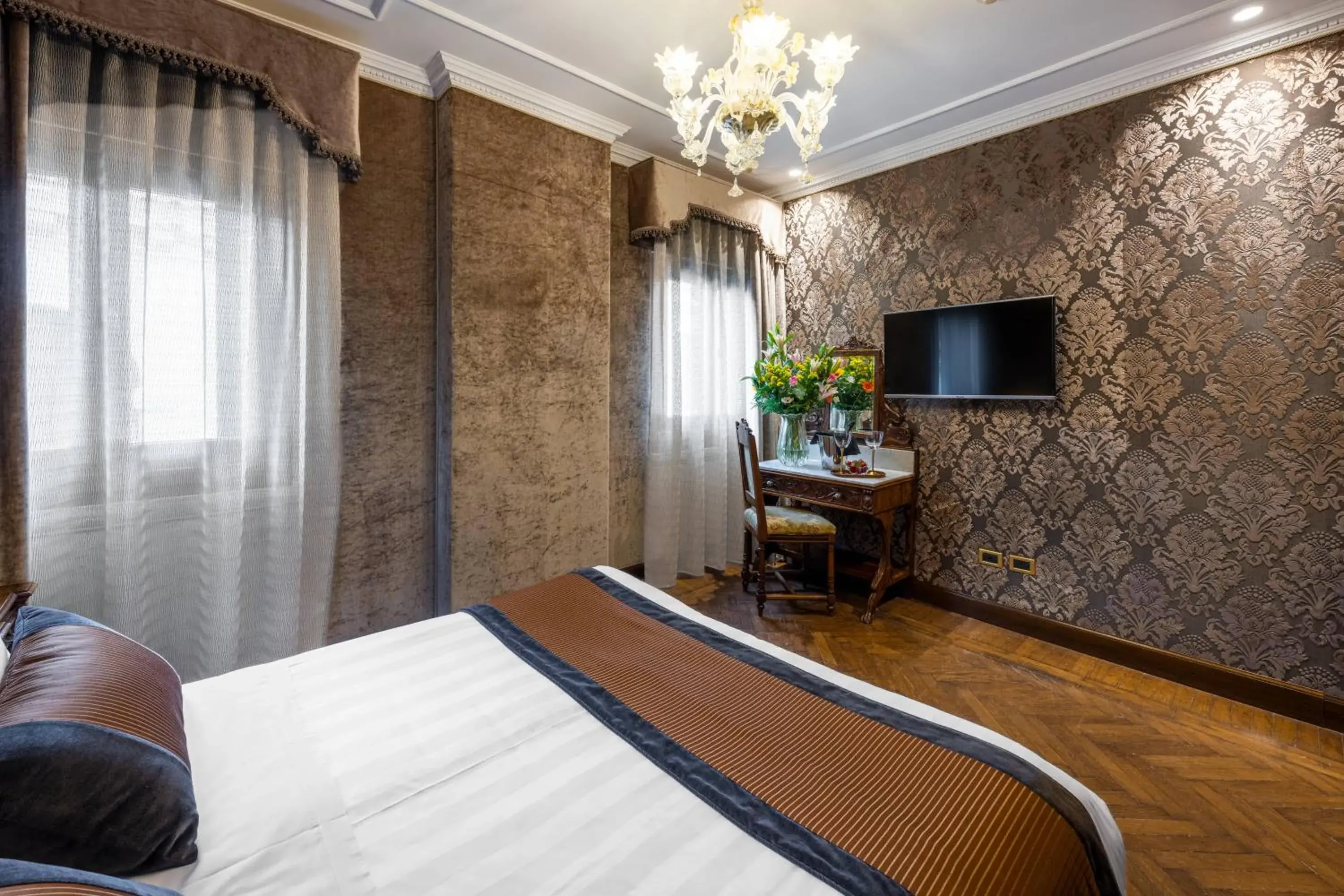 Superior Double or Twin Room in Palazzo Bembo - Exclusive Accommodation Superior Double or Twin Room in Palazzo Bembo - Exclusive Accommodation