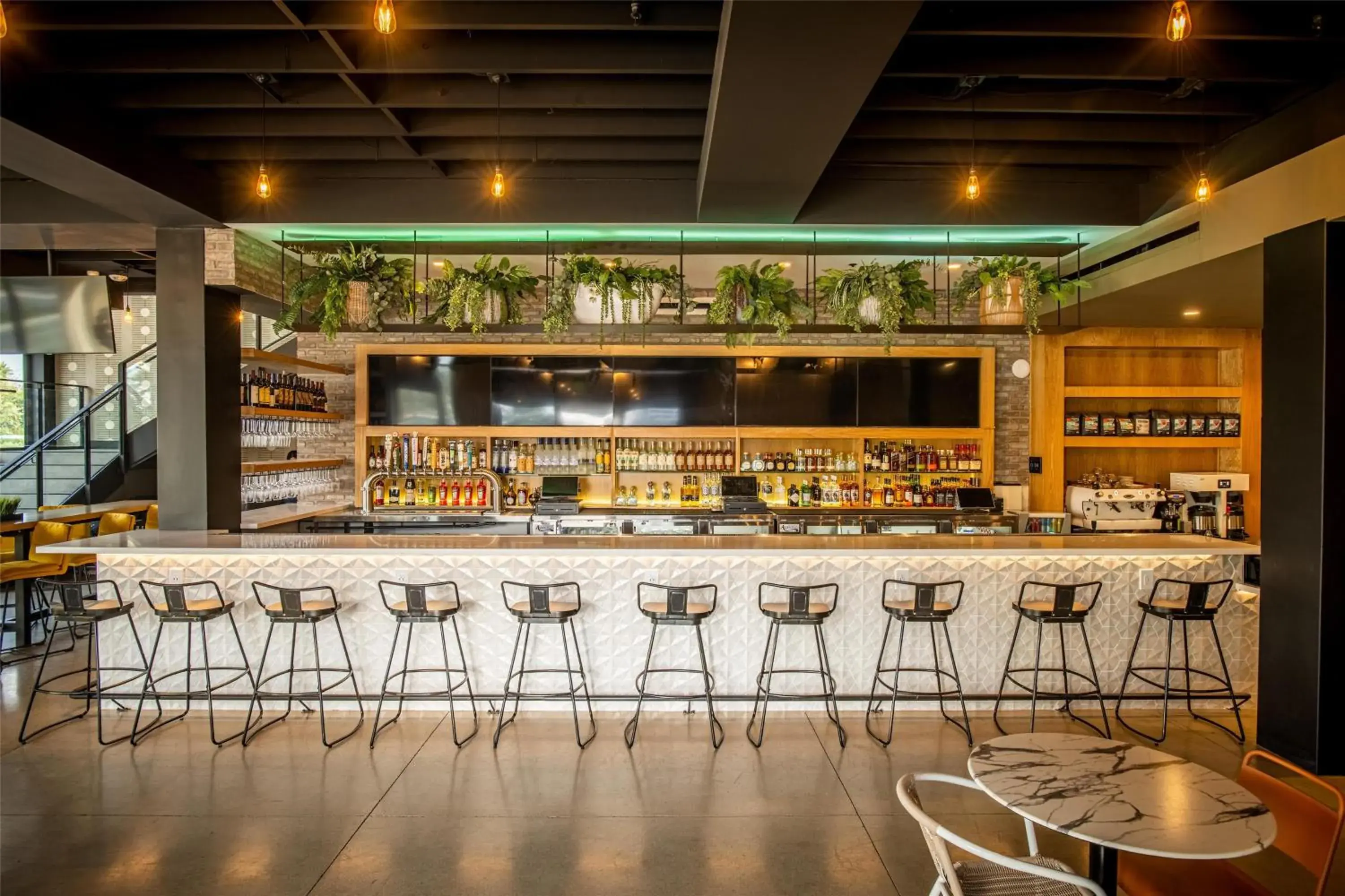 Lounge or bar in The Lum Hotel Los Angeles Stadium District Lounge or bar in The Lum Hotel Los Angeles Stadium District