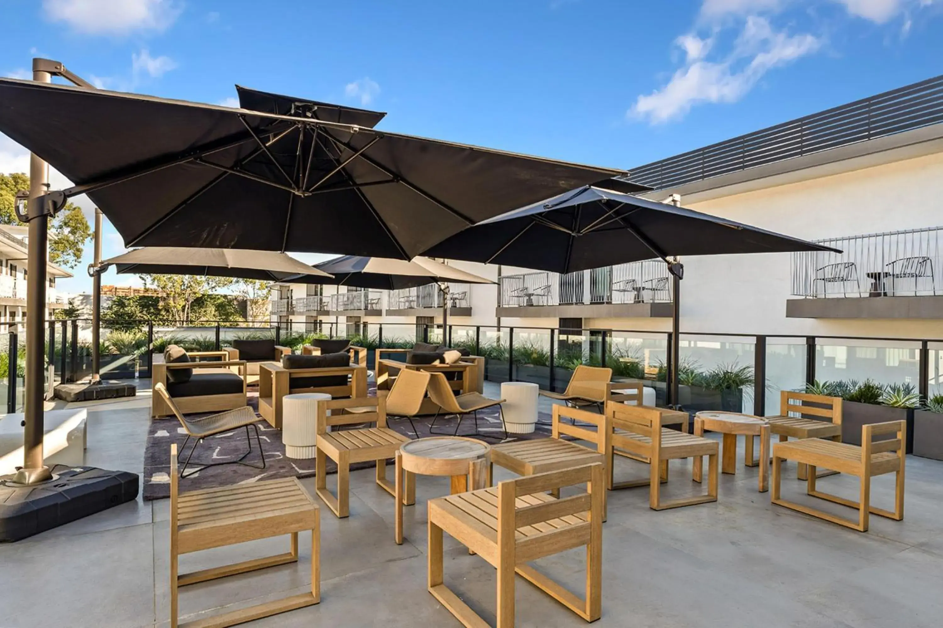 Restaurant/places to eat in The Lum Hotel Los Angeles Stadium District Restaurant/places to eat in The Lum Hotel Los Angeles Stadium District