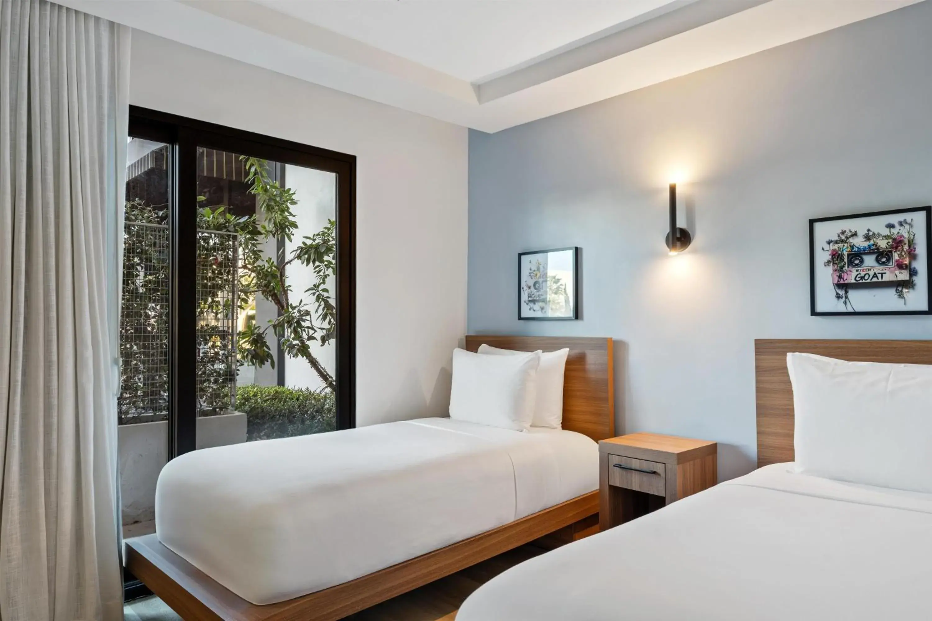 Bed in The Lum Hotel Los Angeles Stadium District Bed in The Lum Hotel Los Angeles Stadium District