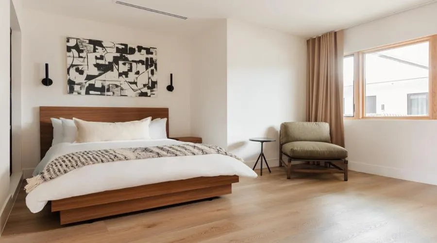 Bedroom, Bed in The Lum Hotel Los Angeles Stadium District