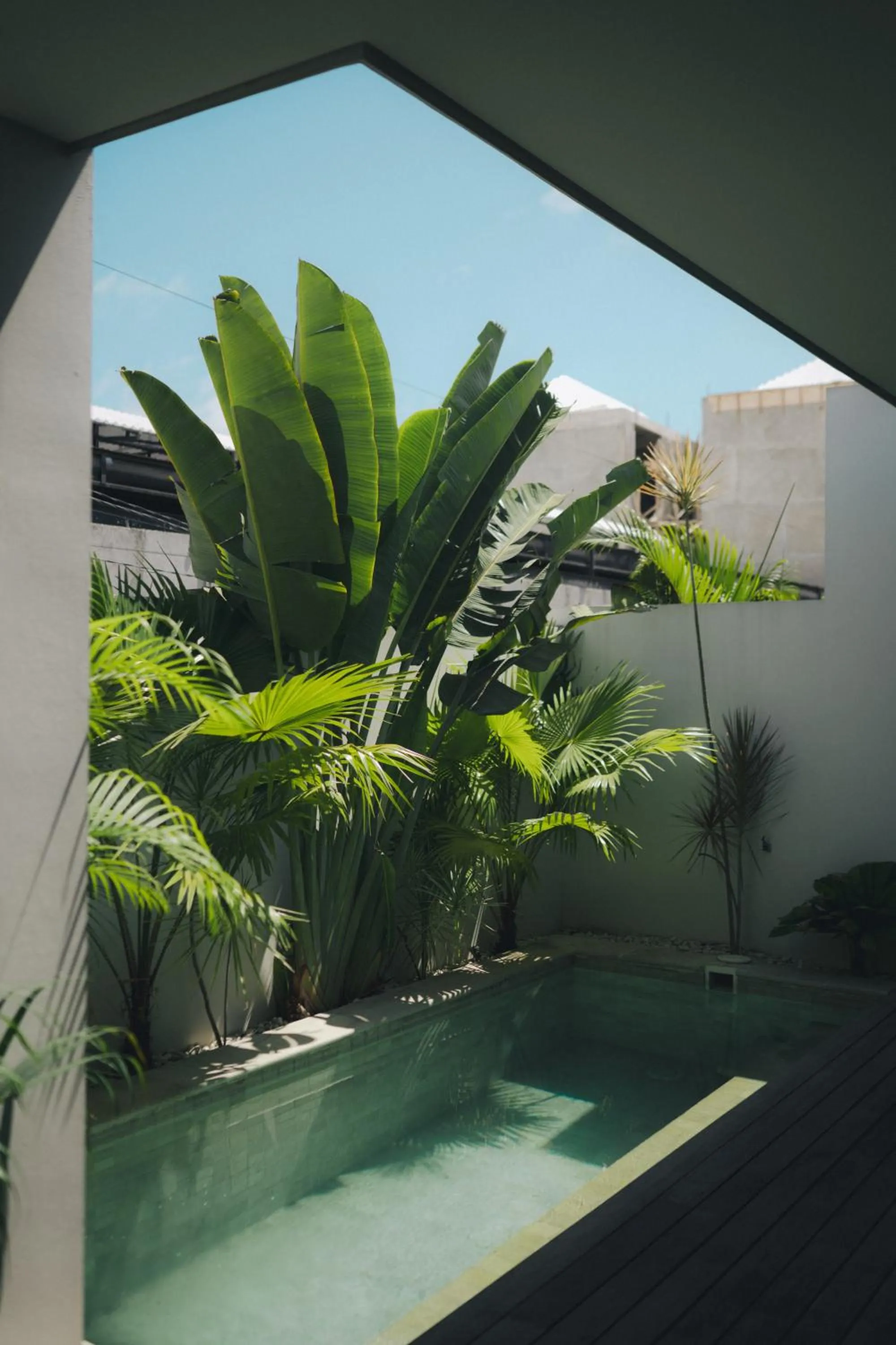 Adults-Only Luxury Studio Private Pool & Free Gym