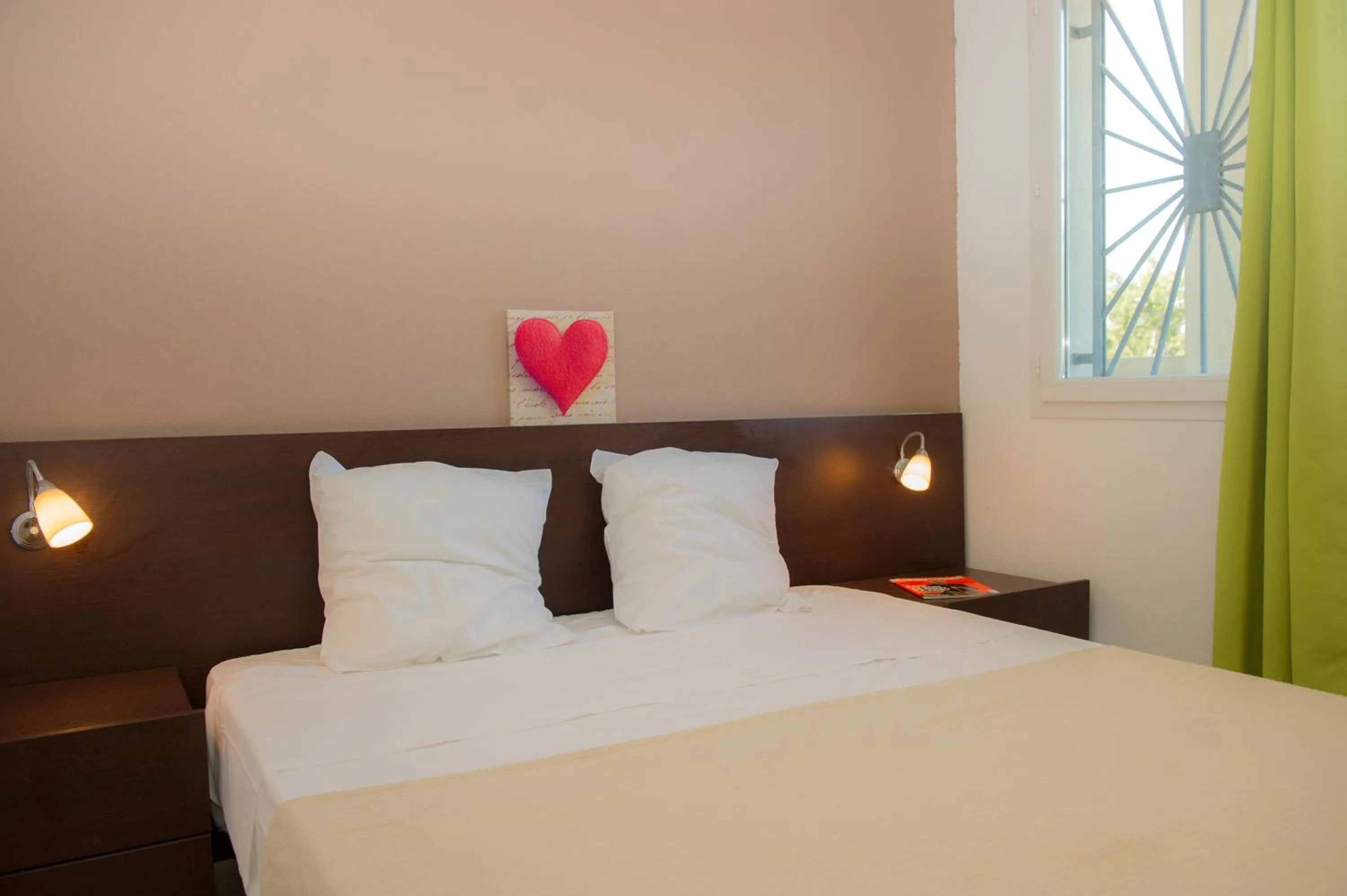 Bedroom, Bed in Résidence Goélia Perla D'Isula