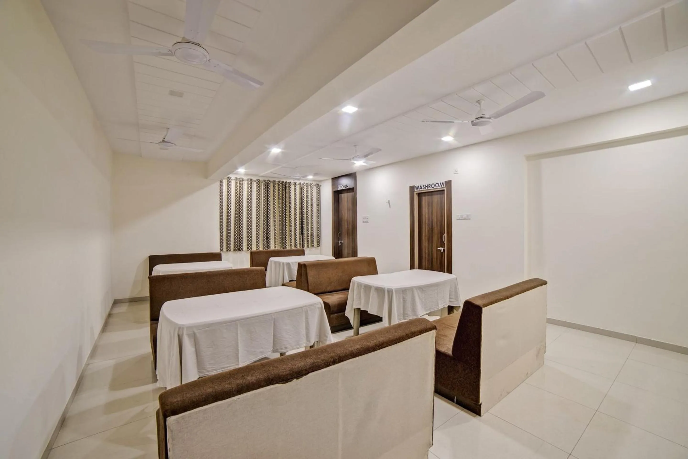 Other in Super Townhouse Tulip