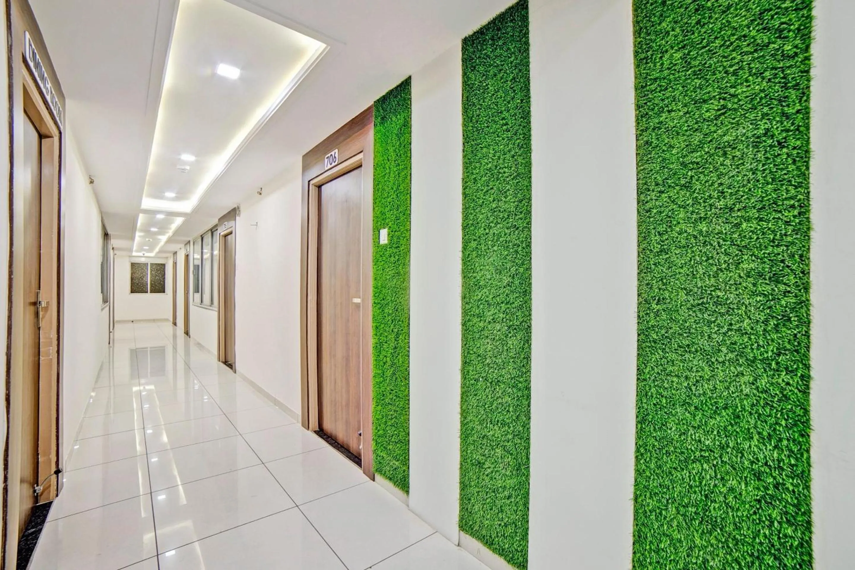 Lobby or reception in Super Townhouse Tulip