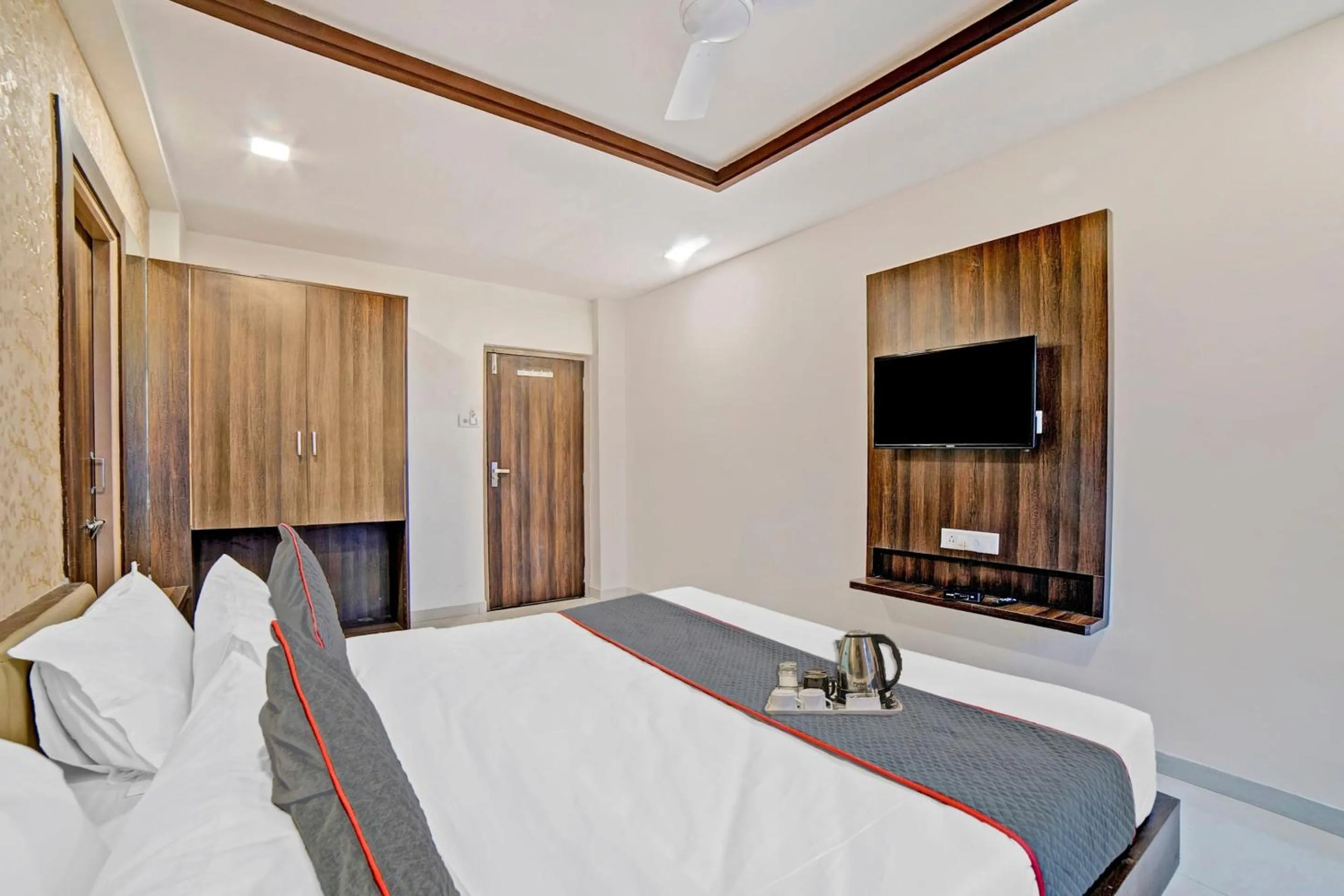 Bedroom, Bed in Super Townhouse Tulip